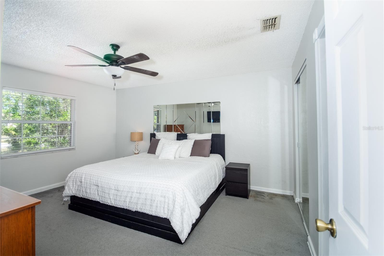 CUMBERLAND PARK 1ST ADD - Residential Lease