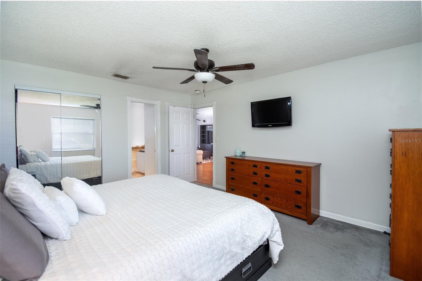 CUMBERLAND PARK 1ST ADD - Residential Lease