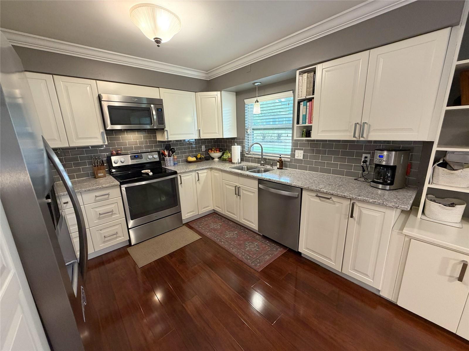 SKYCREST - Residential