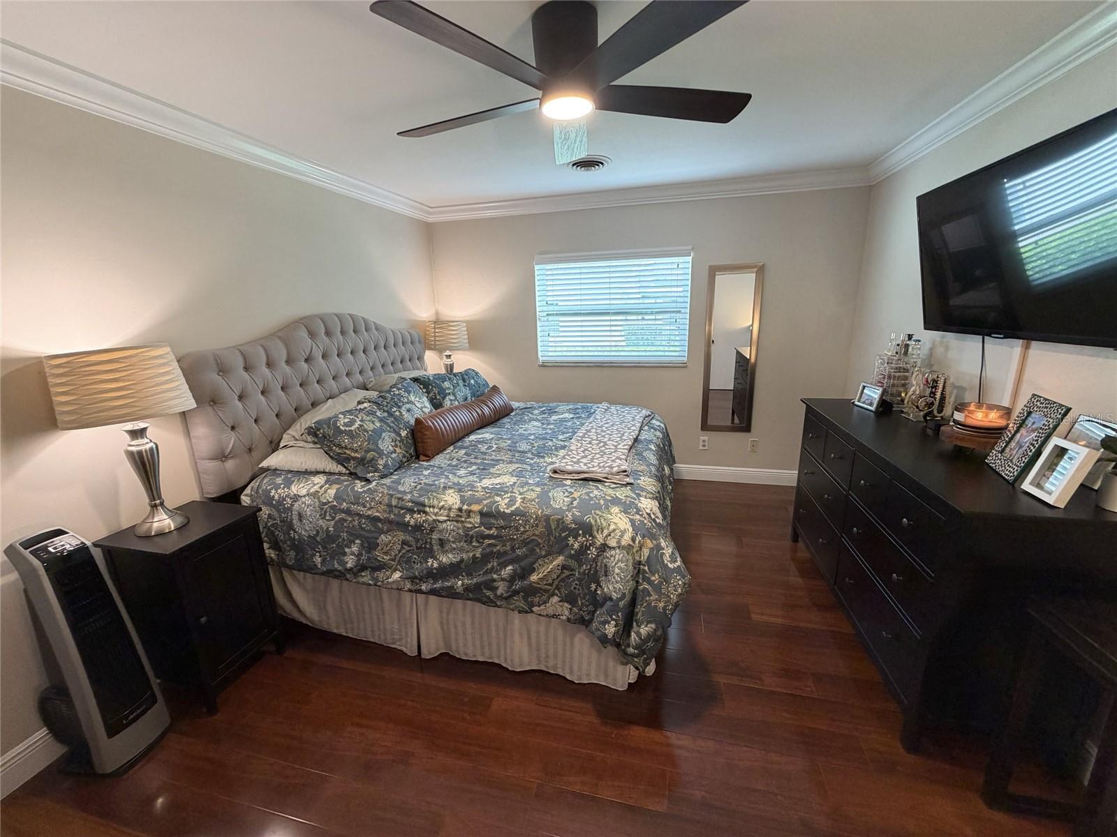 SKYCREST - Residential