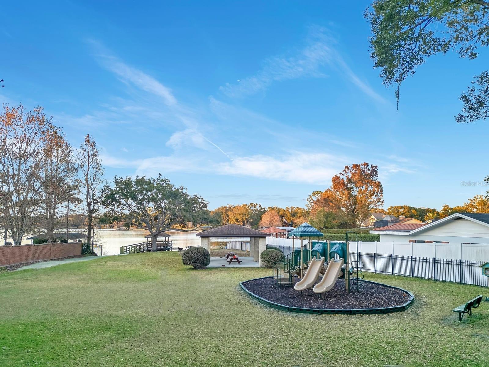 SKYCREST - Residential