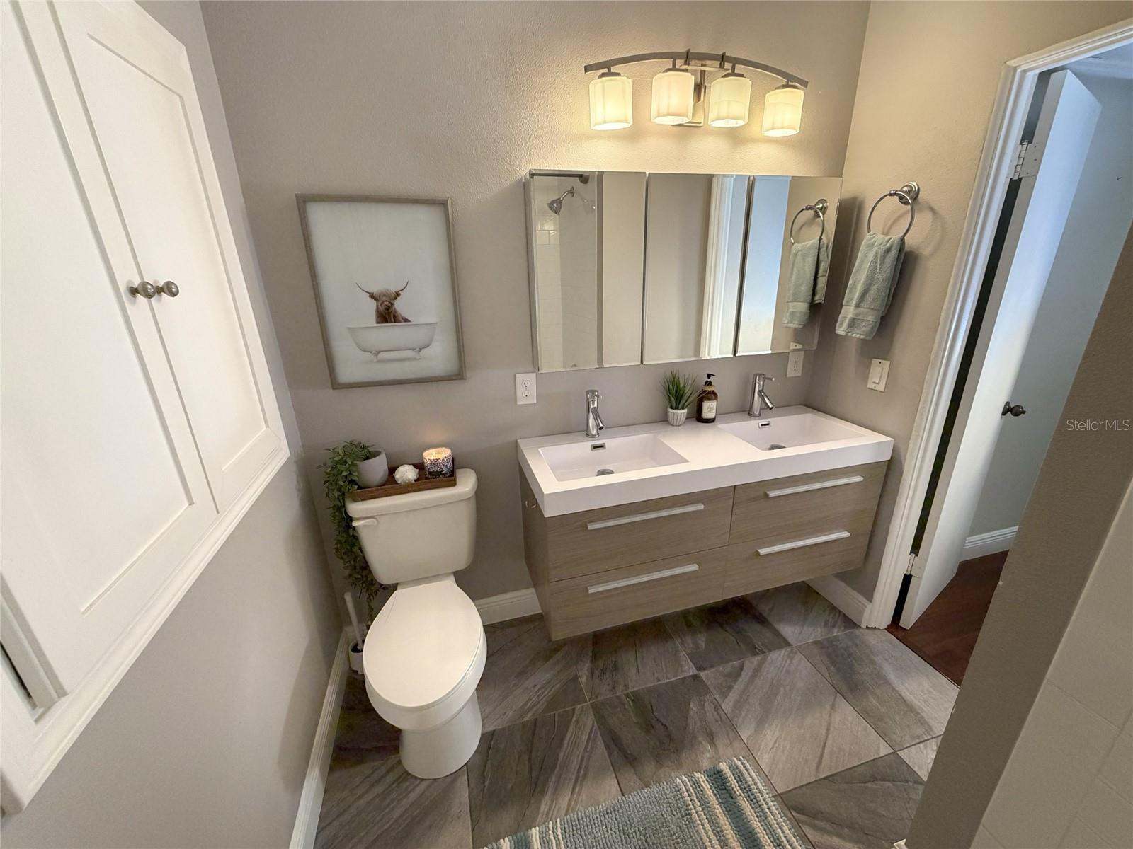 SKYCREST - Residential