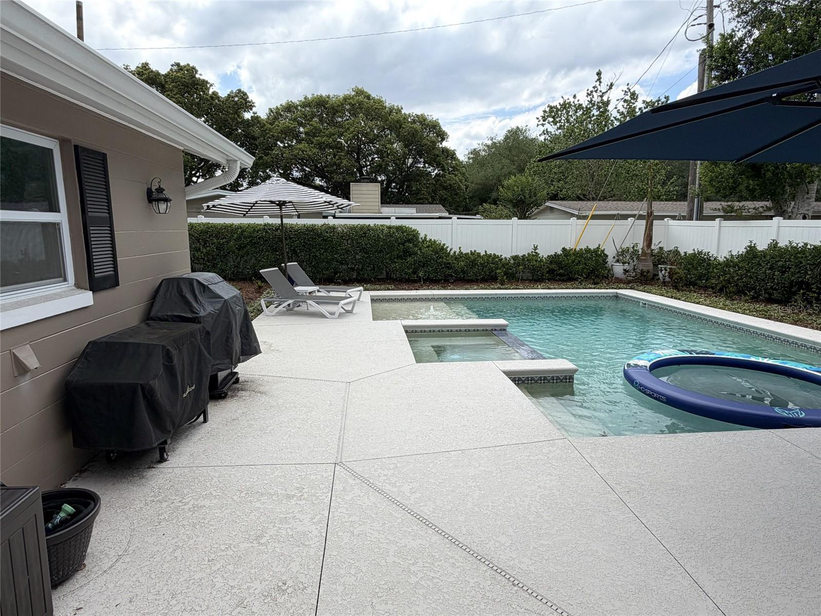 SKYCREST - Residential