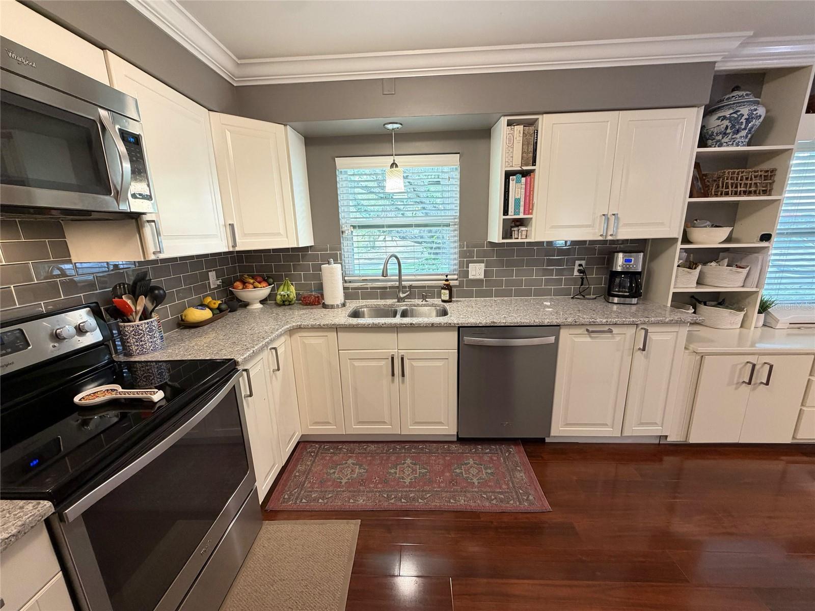 SKYCREST - Residential