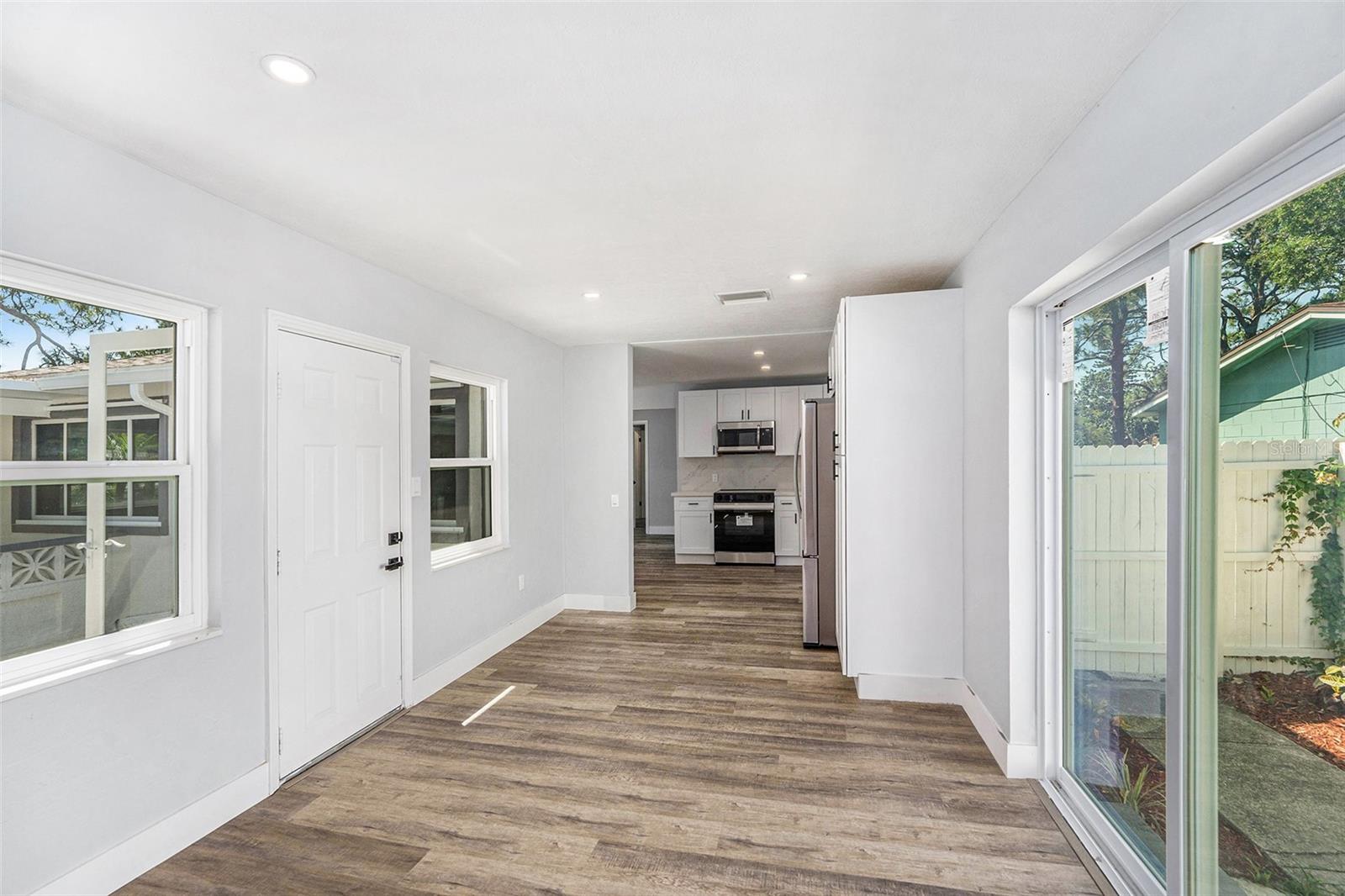 LAKEWOOD ESTATES - Residential