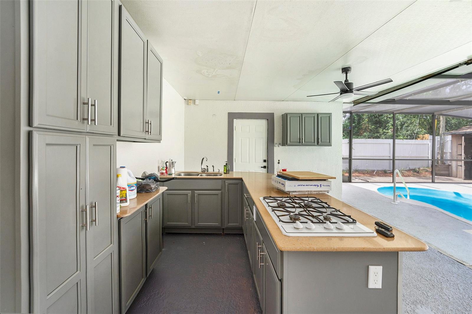 LAKEWOOD ESTATES - Residential