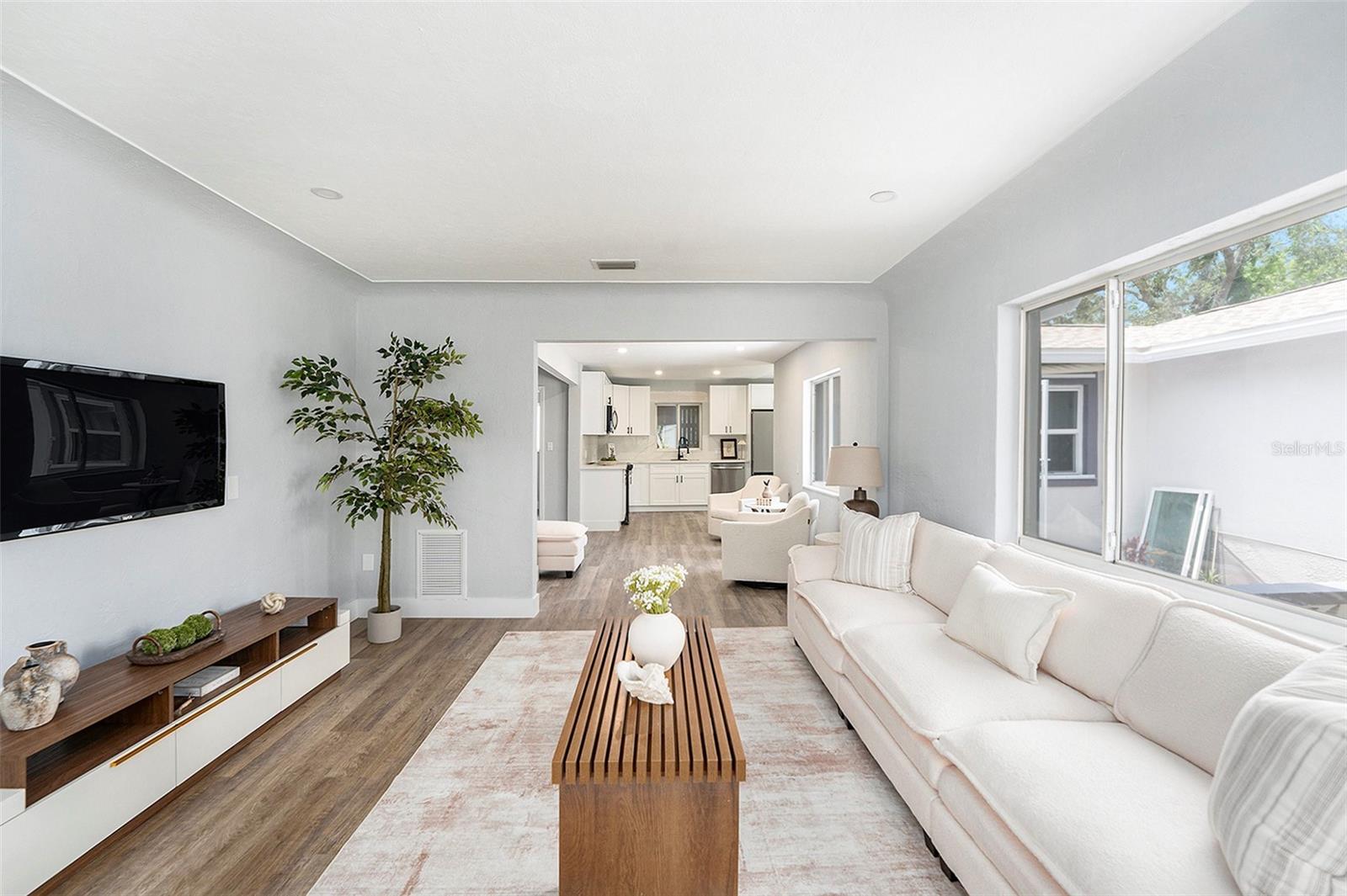 LAKEWOOD ESTATES - Residential