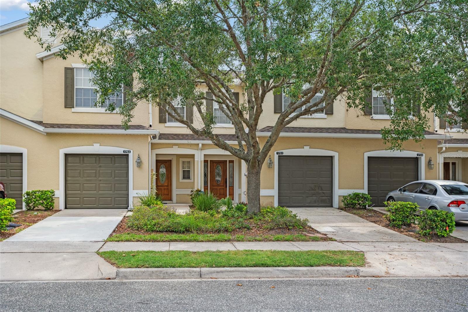 3 bedroom 2 1/2 bath townhouse located in Wekiva Park Townhouse Community. This beauty is better than new with new carpet and paint. This open floor plan provides a light, bright airy feel to this home facing conversation in the back, with no neighborhoods. The community has a playground, picnic area and a small lake. Less than 10 mins to 429, 441 & 436, plus walking distance to grocery stores, shopping, restaurants and more! Don't miss out, it won’t last long!
