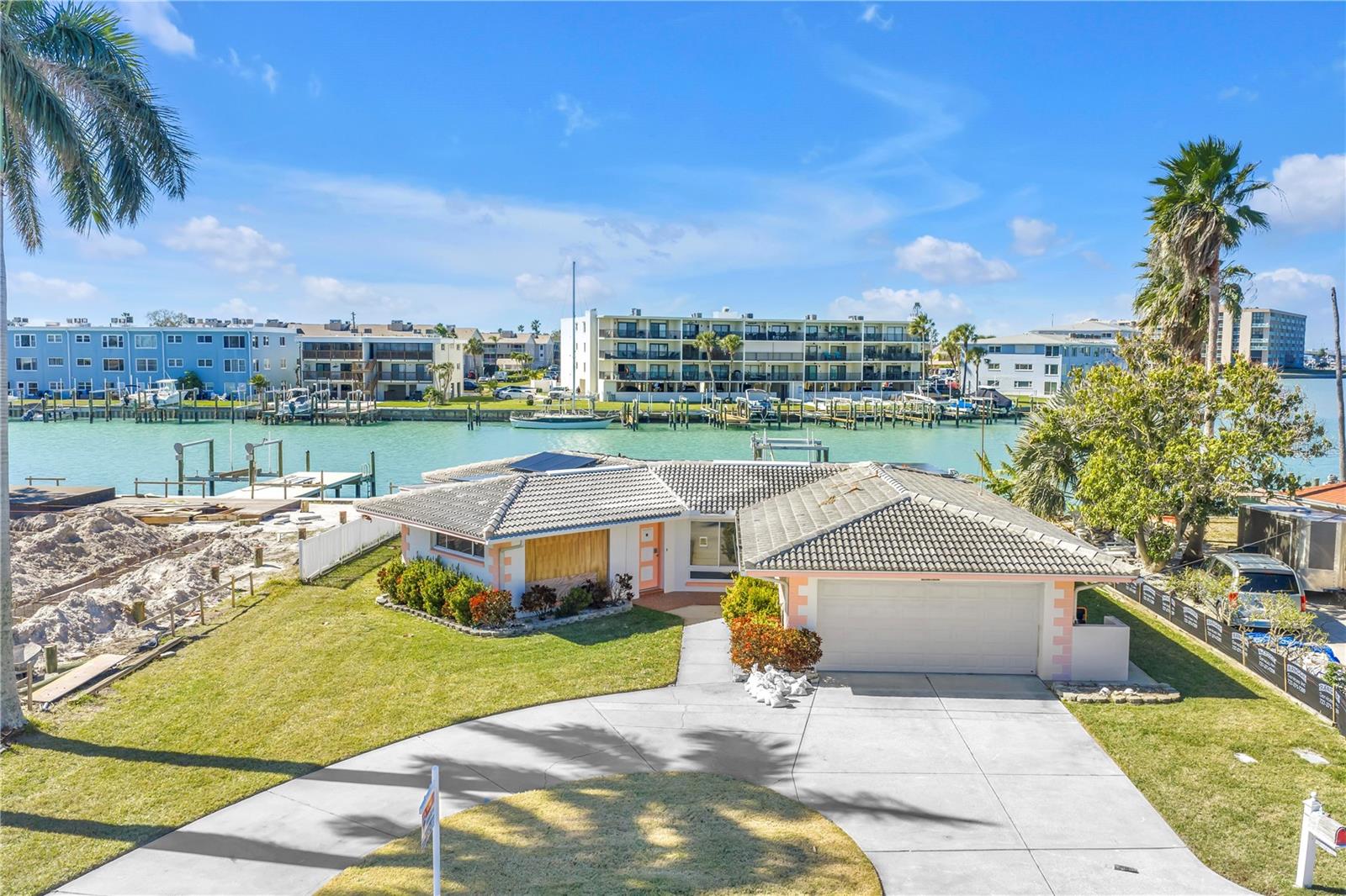 CAPRI ISLE SUB - Residential