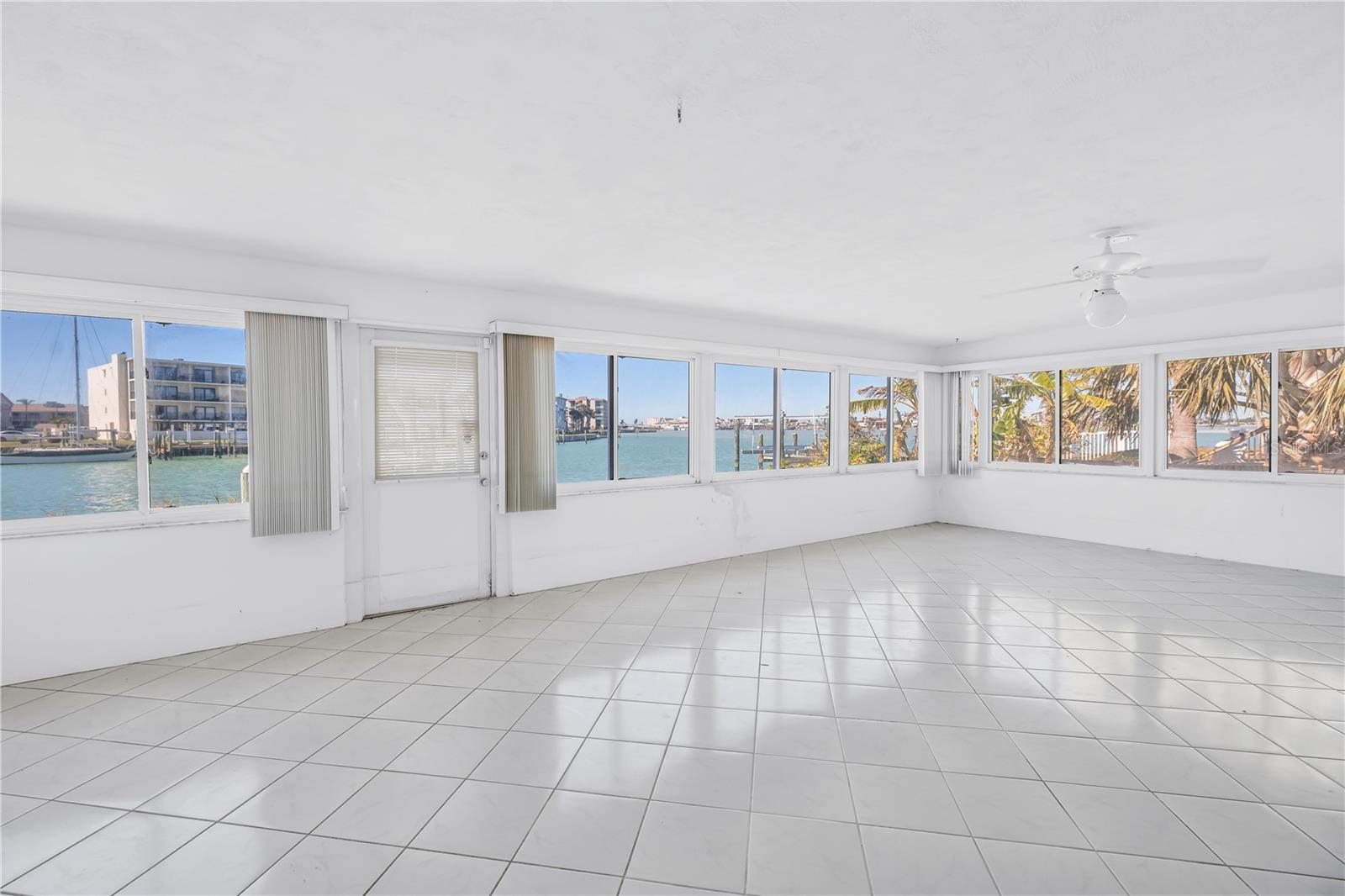 CAPRI ISLE SUB - Residential