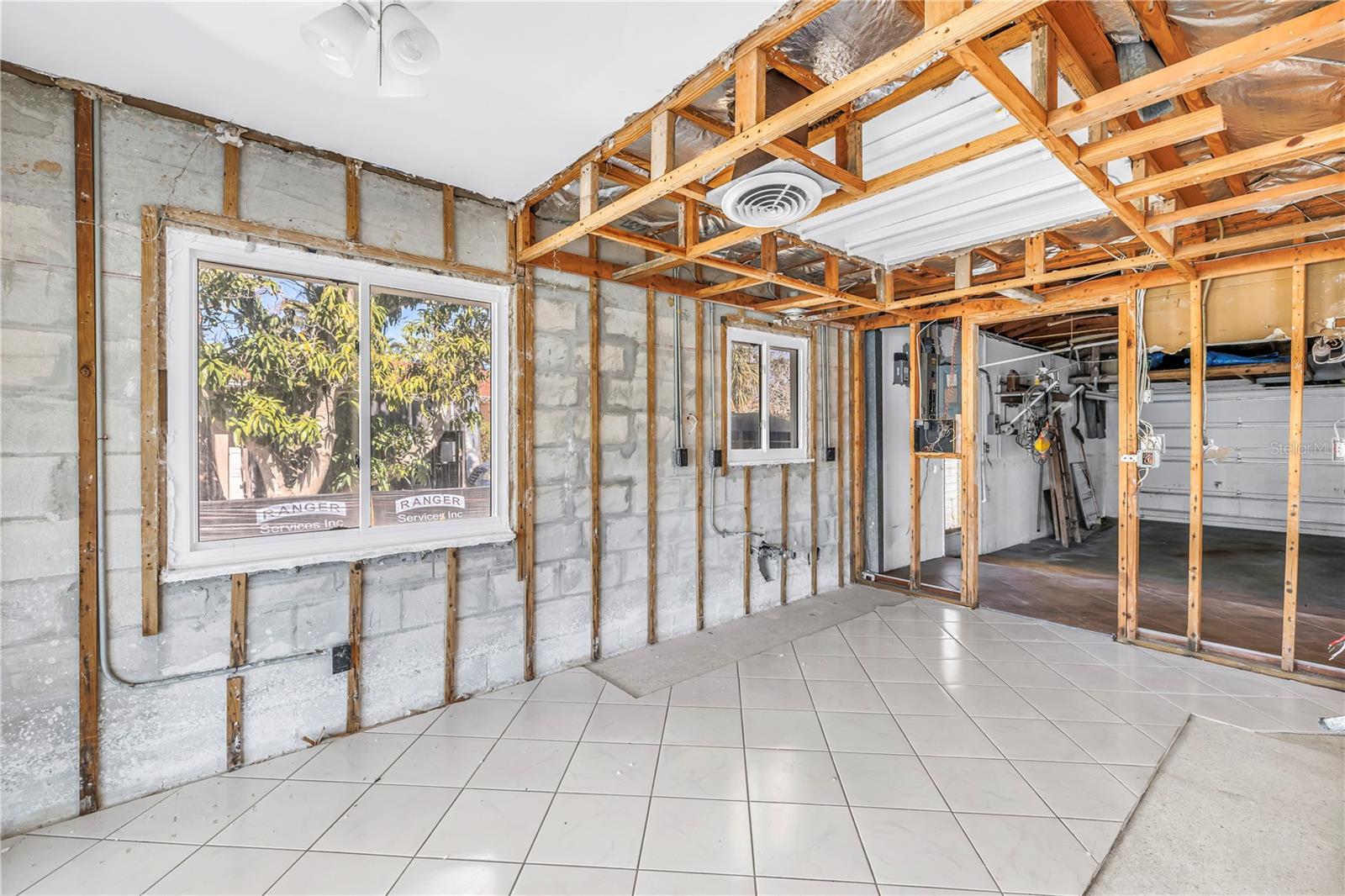 CAPRI ISLE SUB - Residential