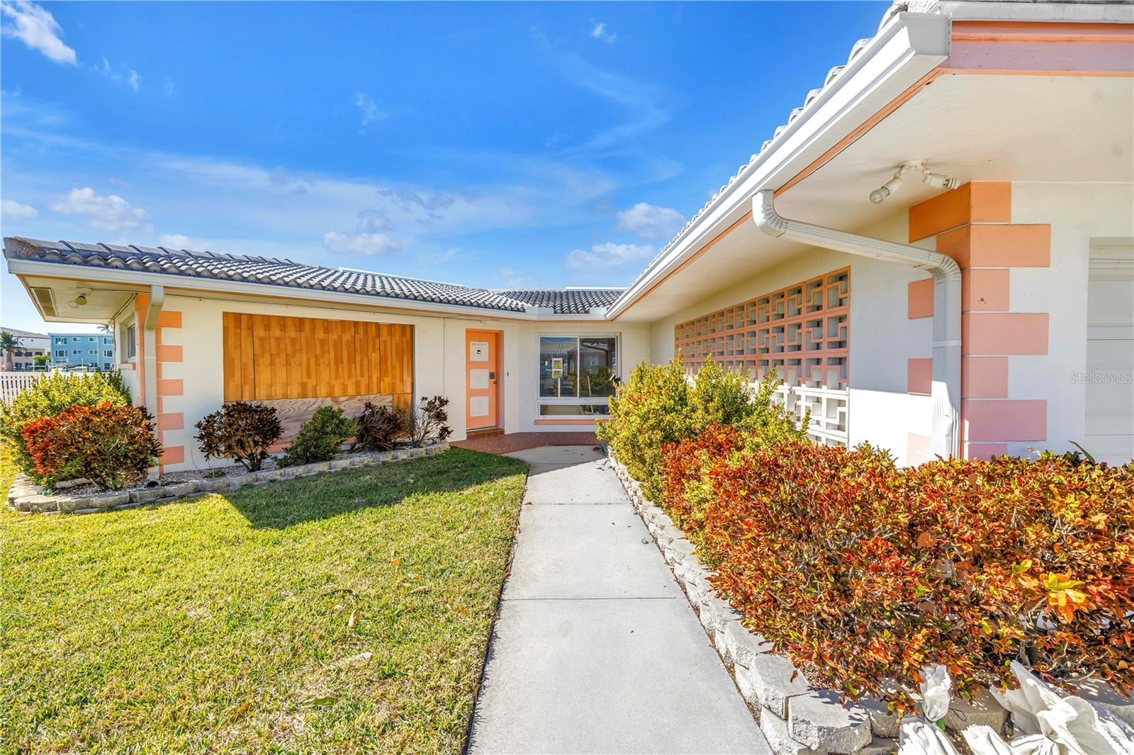 CAPRI ISLE SUB - Residential