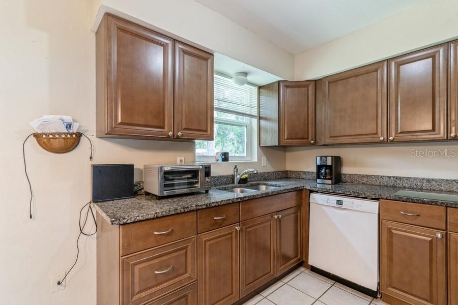 2110 SE 49TH DRIVE