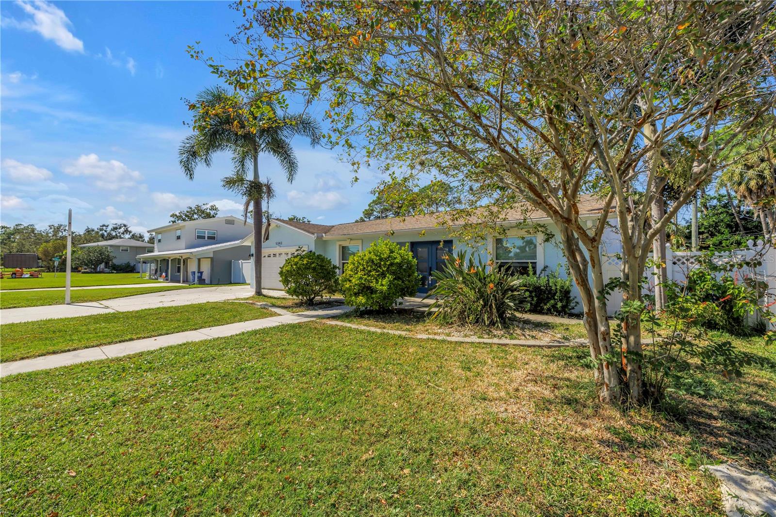 SHORE ACRES VENICE SEC 2ND REP - Residential