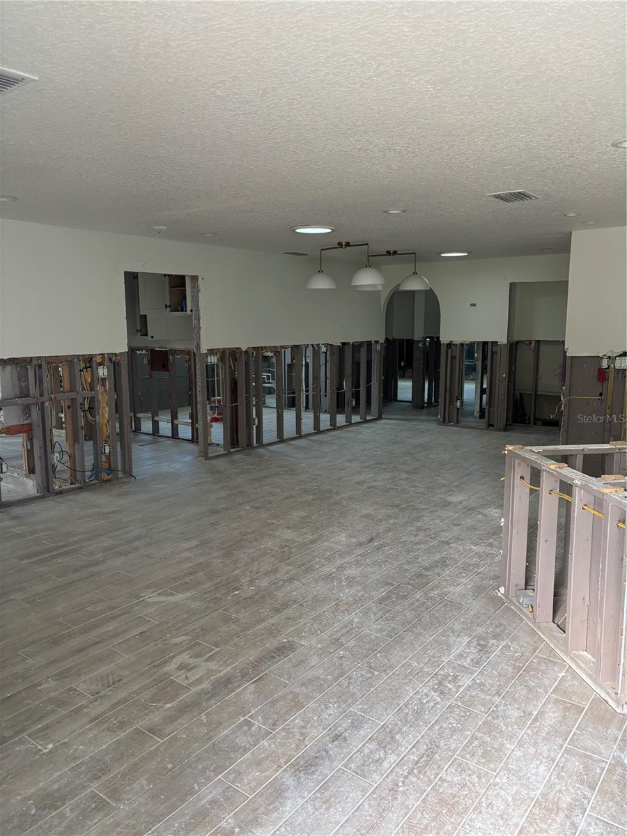 SHORE ACRES VENICE SEC 2ND REP - Residential