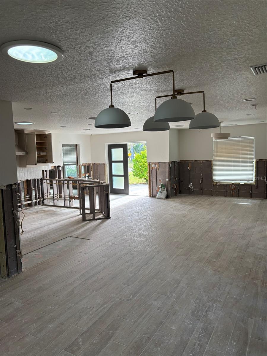 SHORE ACRES VENICE SEC 2ND REP - Residential