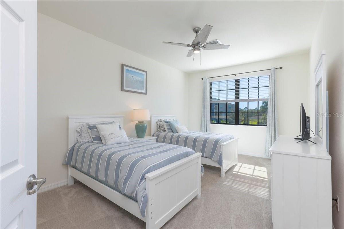 COACH HOMES III AT LAKEWOOD NATIONAL - Residential