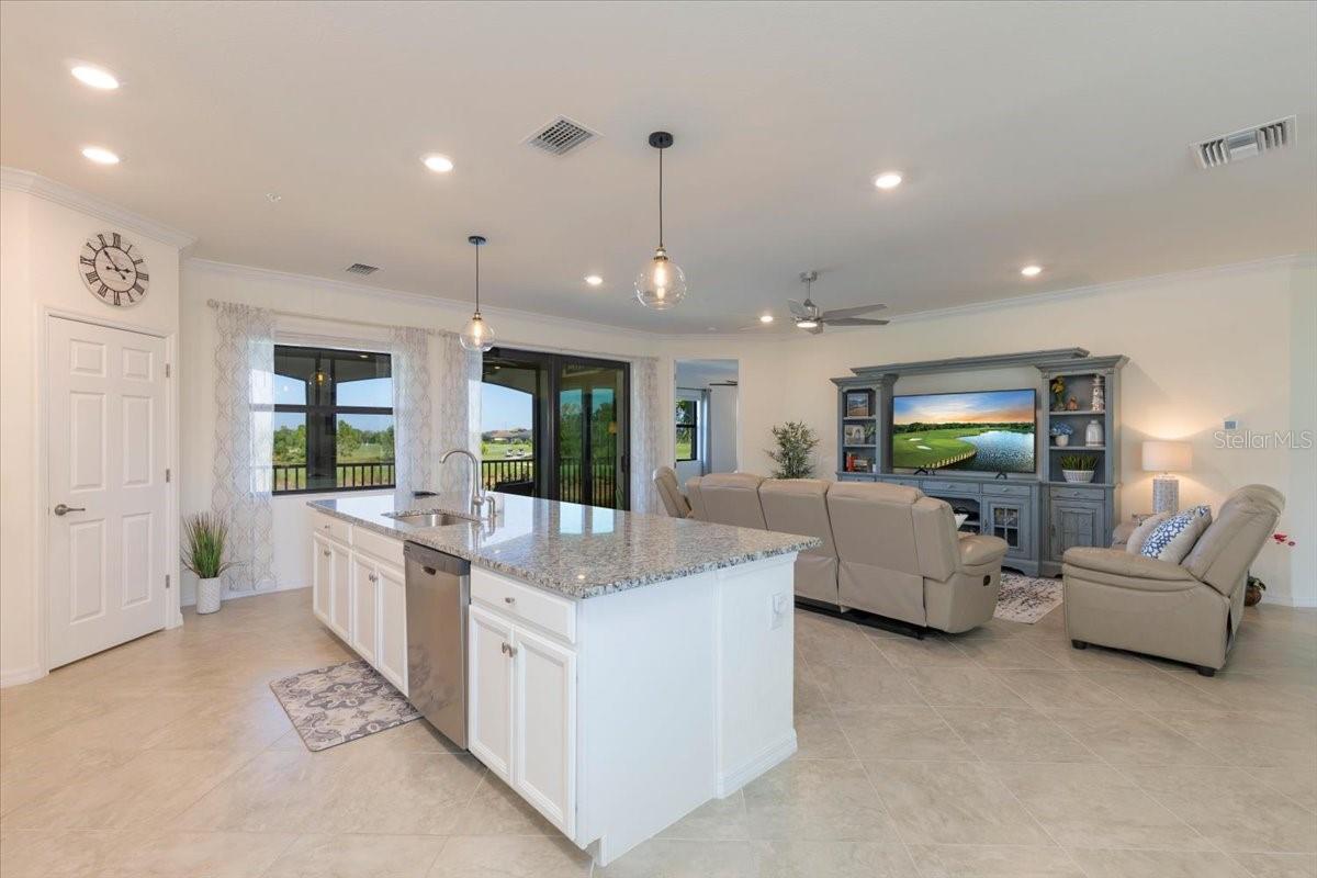 COACH HOMES III AT LAKEWOOD NATIONAL - Residential