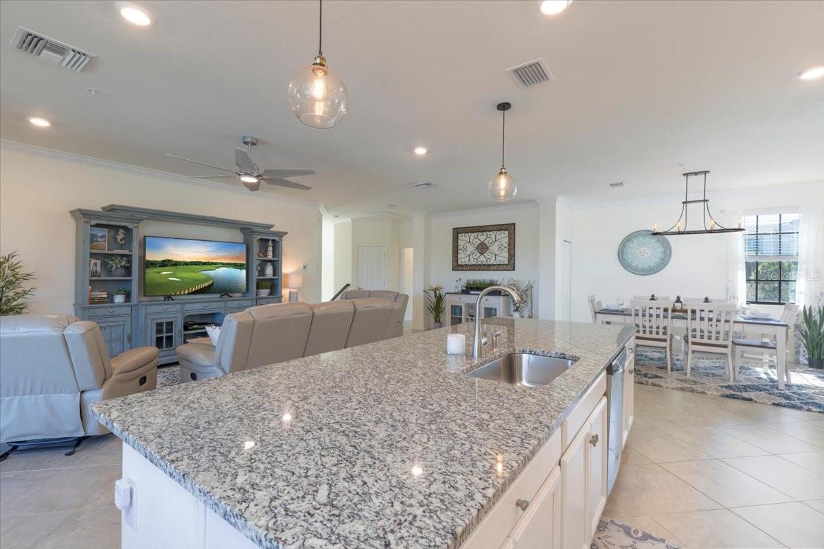 COACH HOMES III AT LAKEWOOD NATIONAL - Residential