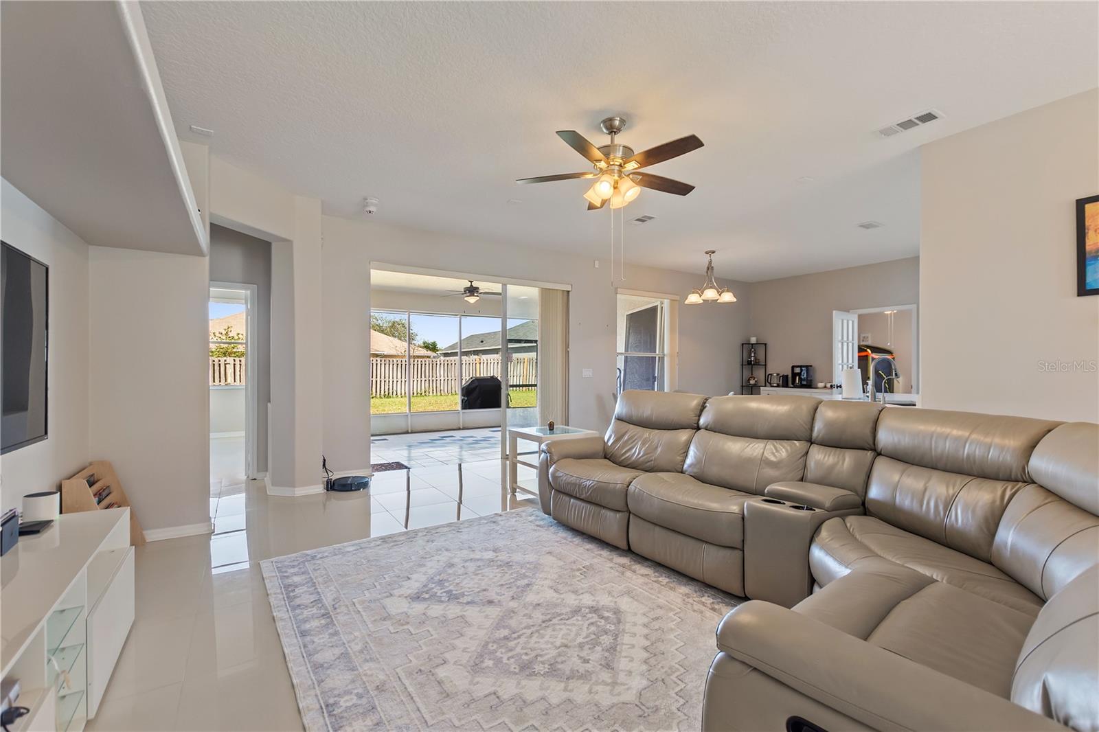 FALCON TRACE - Residential