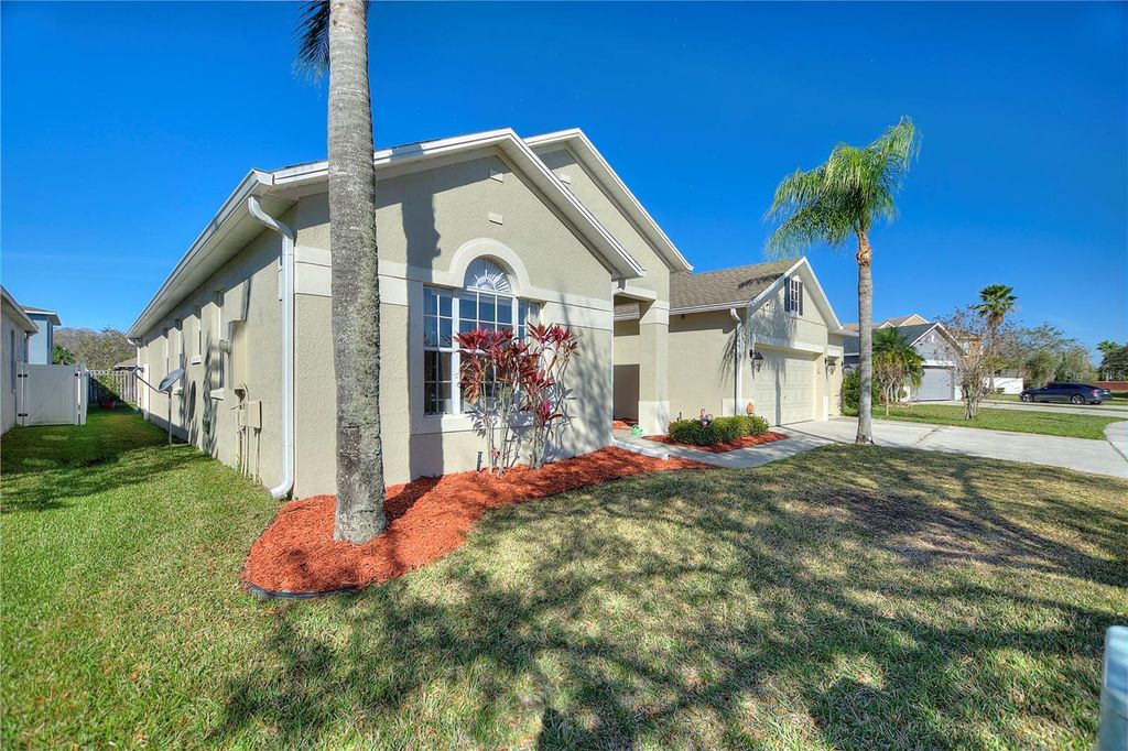 Photo of 1851 Soaring Heights Circle, Orlando, FL 32837 (MLS # G5110161)