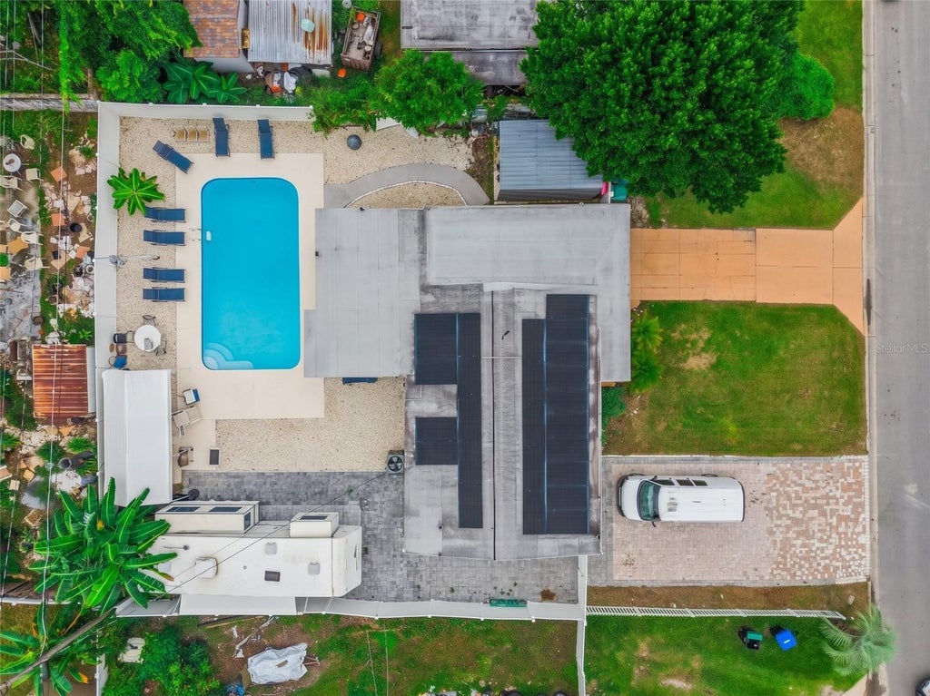 Photo of 1718 W Grant Street, Orlando, FL 32805 (MLS # O6451089)