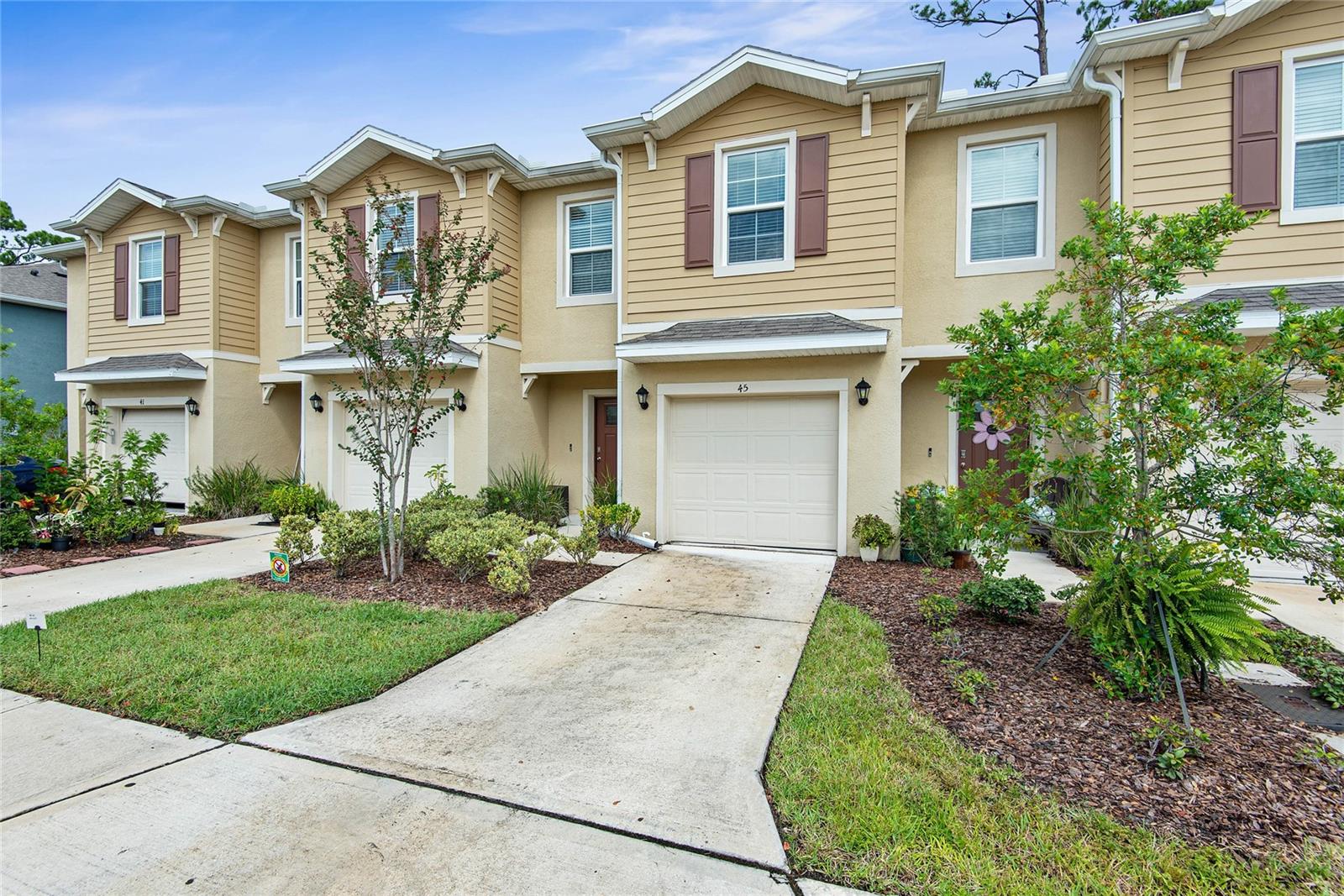 45 BELLA OAKS DRIVE