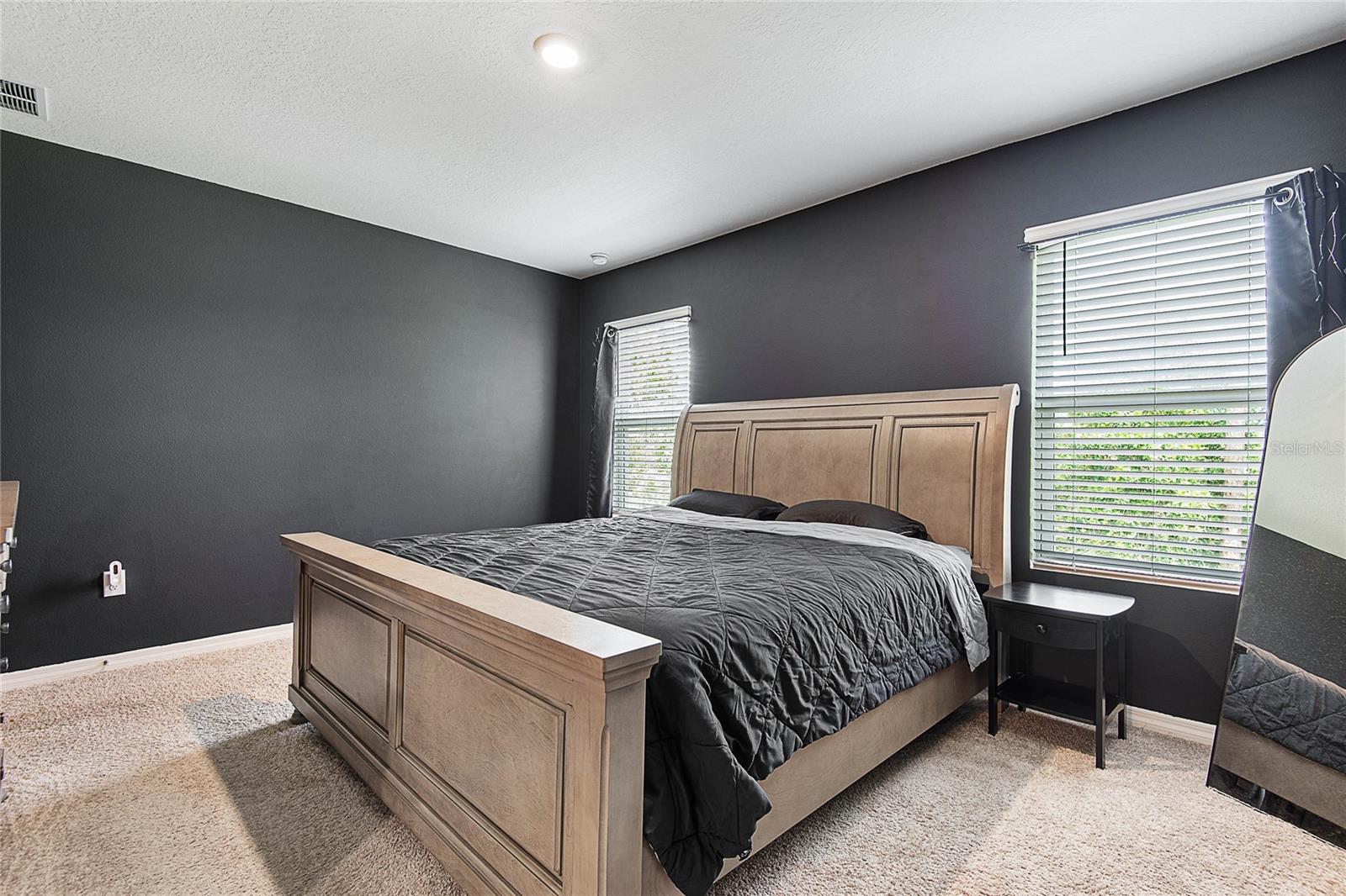 BELLA OAKS - Residential