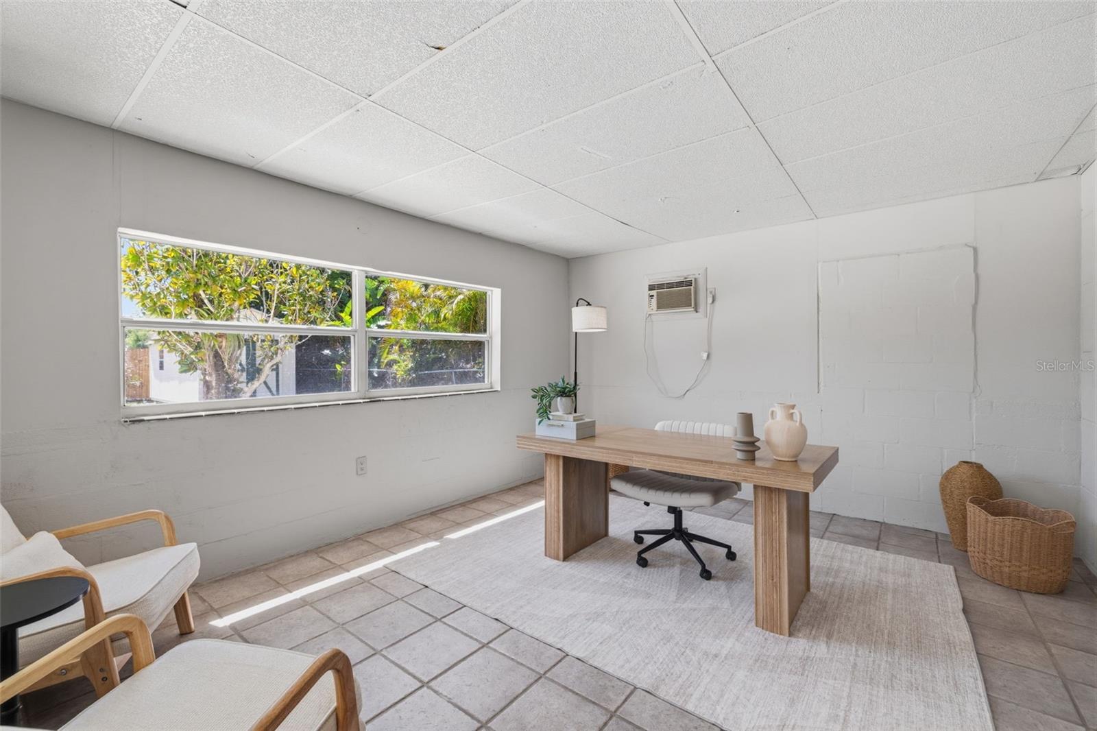 SEMINOLE MANOR 2ND ADD - Residential