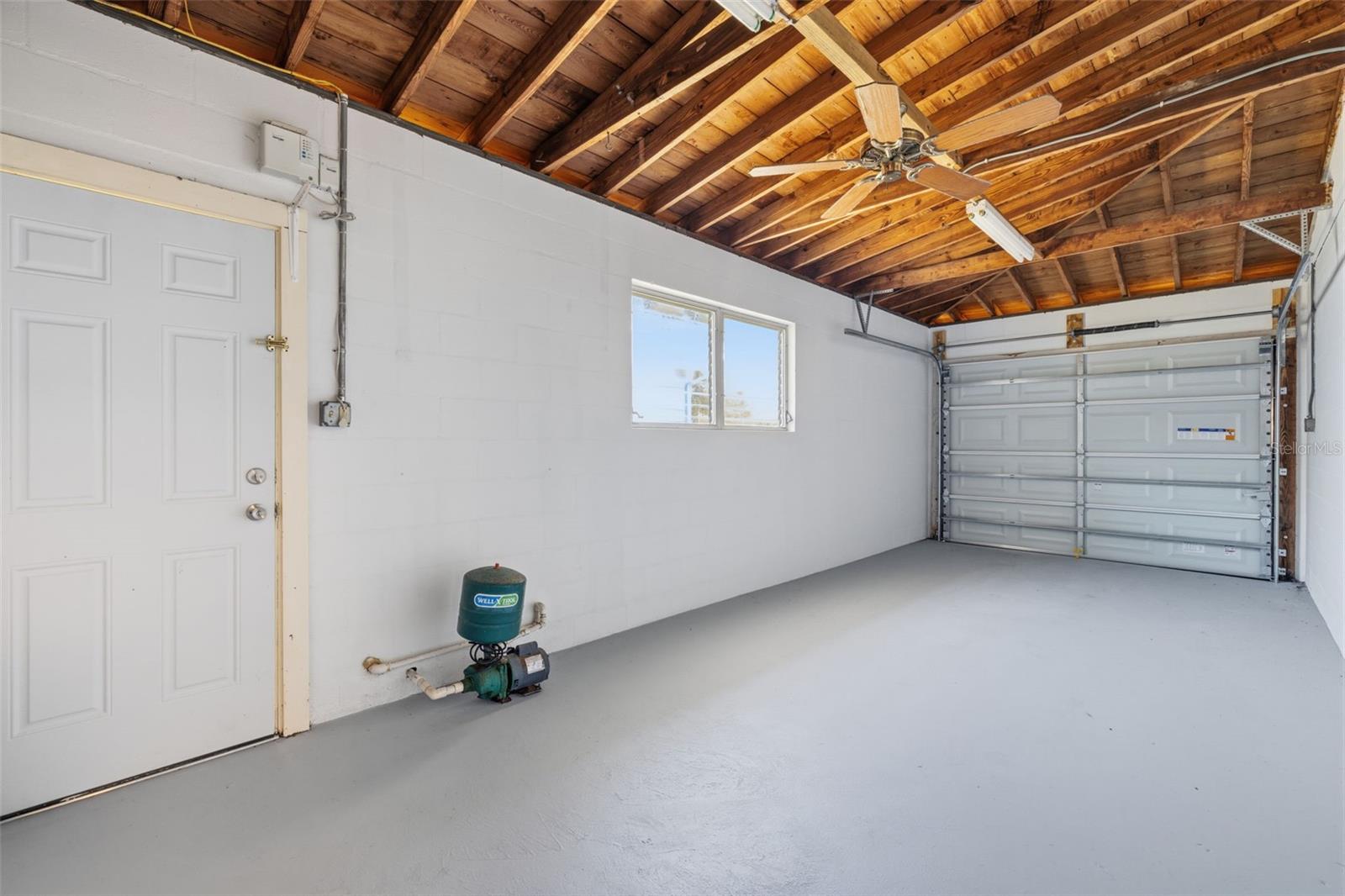 SEMINOLE MANOR 2ND ADD - Residential