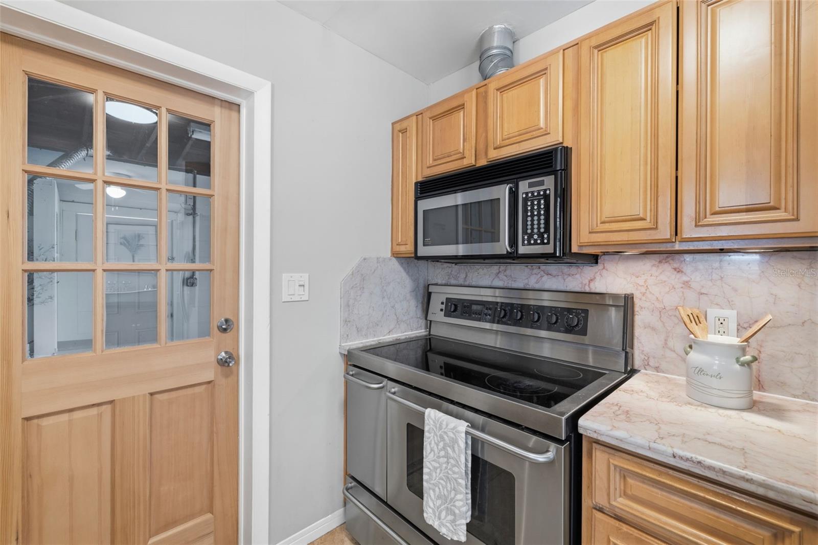 SEMINOLE MANOR 2ND ADD - Residential