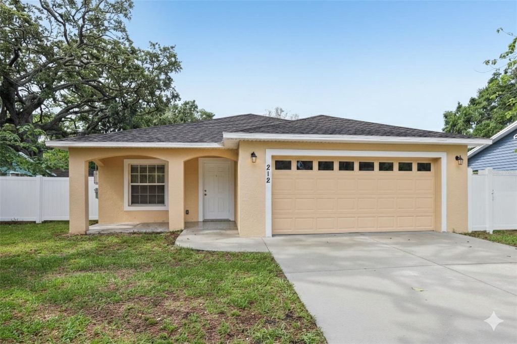 Photo of 212 W Humphrey Street, Tampa, FL 33604 (MLS # TB8476871)