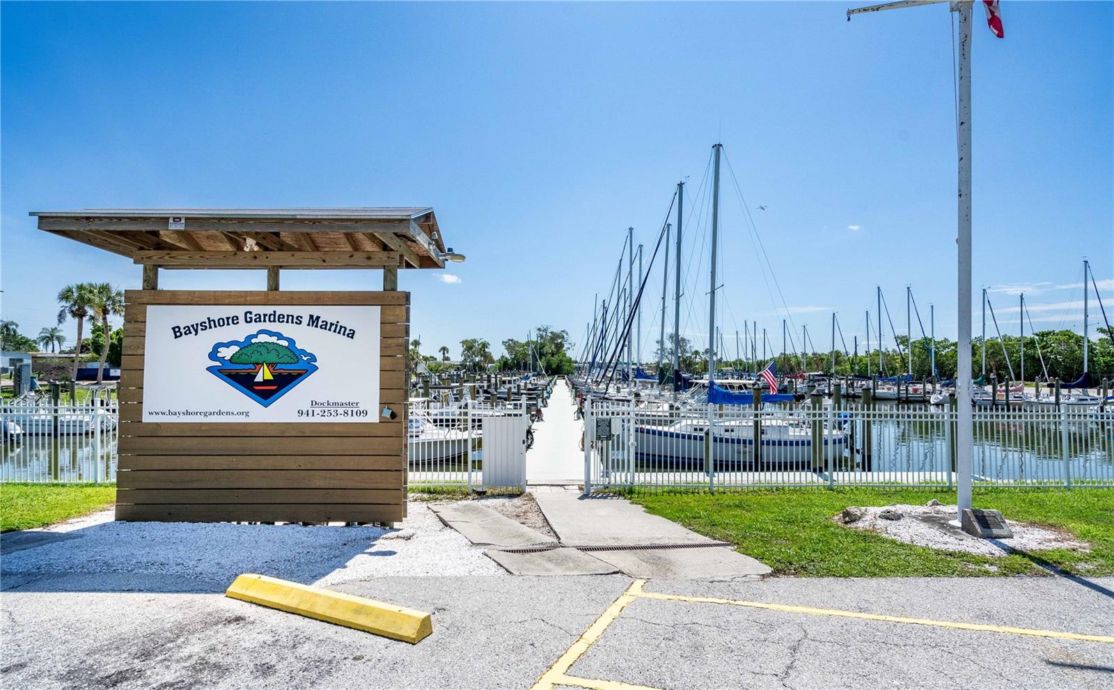 BAYSHORE GARDENS SEC 4 - Residential