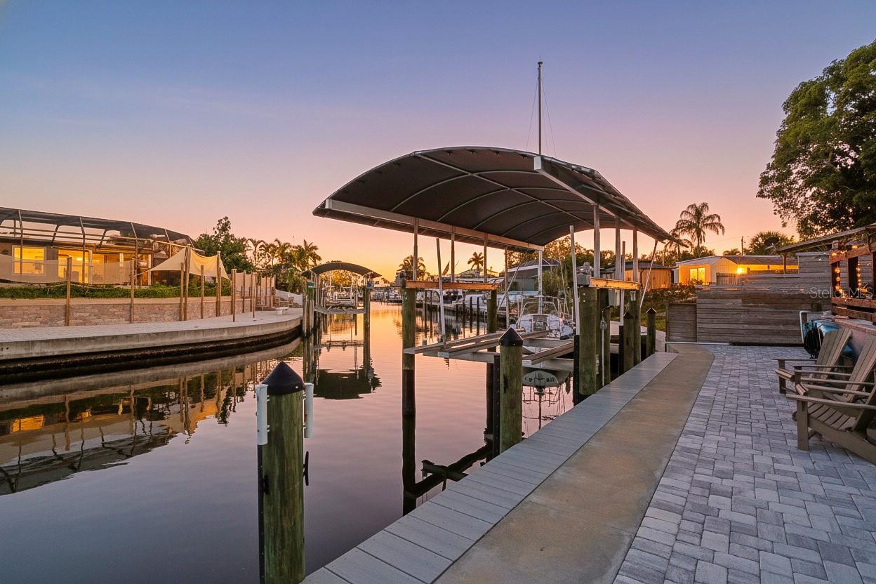 BAYSHORE GARDENS SEC 4 - Residential