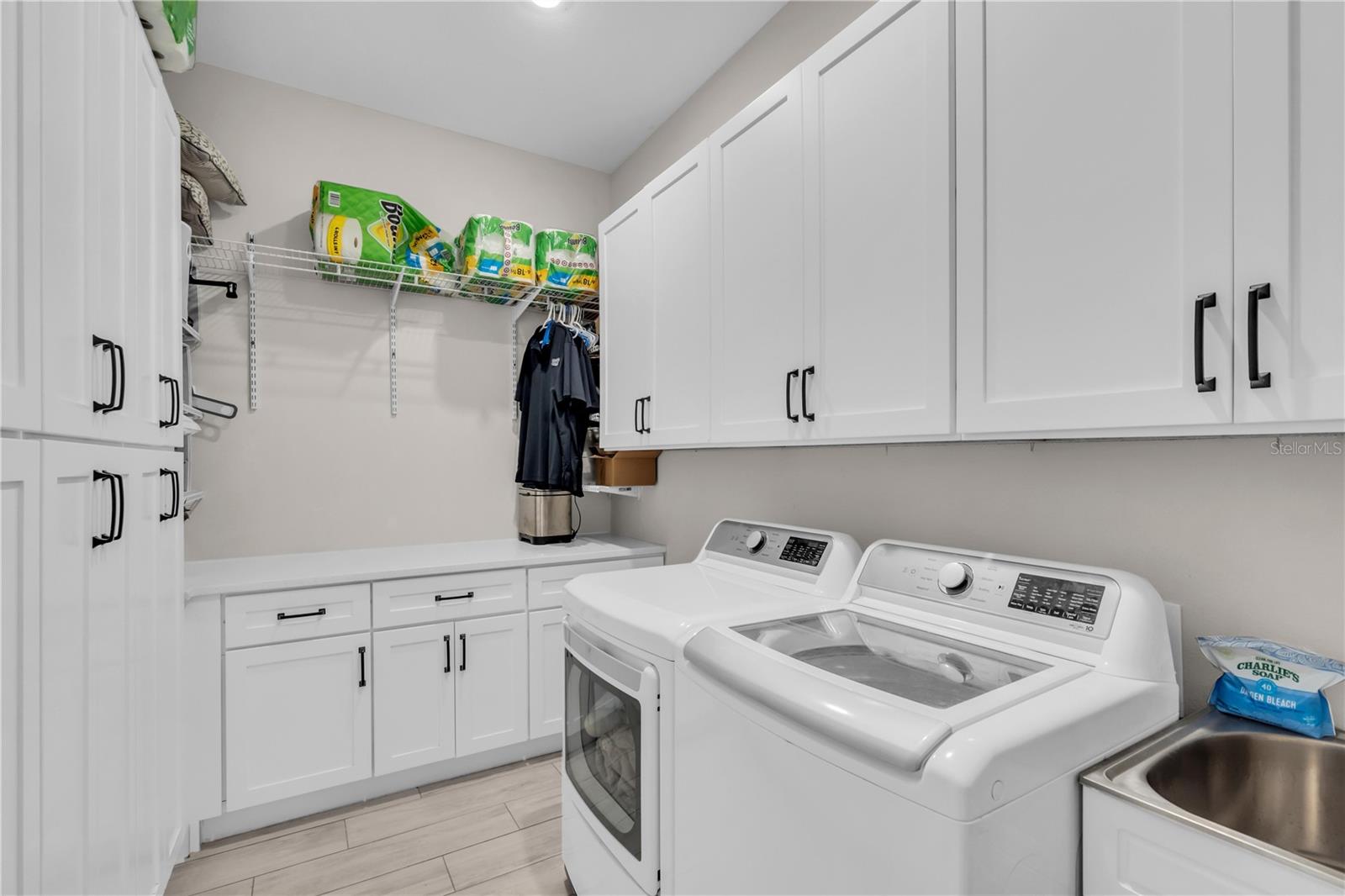 BAYSHORE GARDENS SEC 4 - Residential