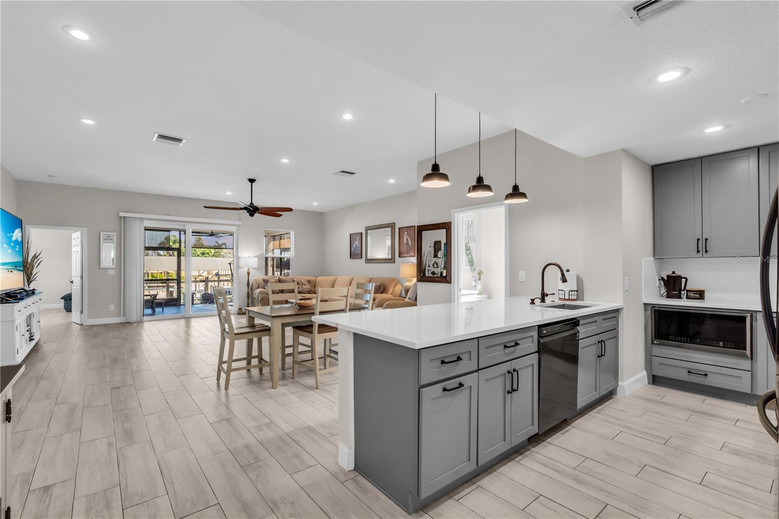 BAYSHORE GARDENS SEC 4 - Residential