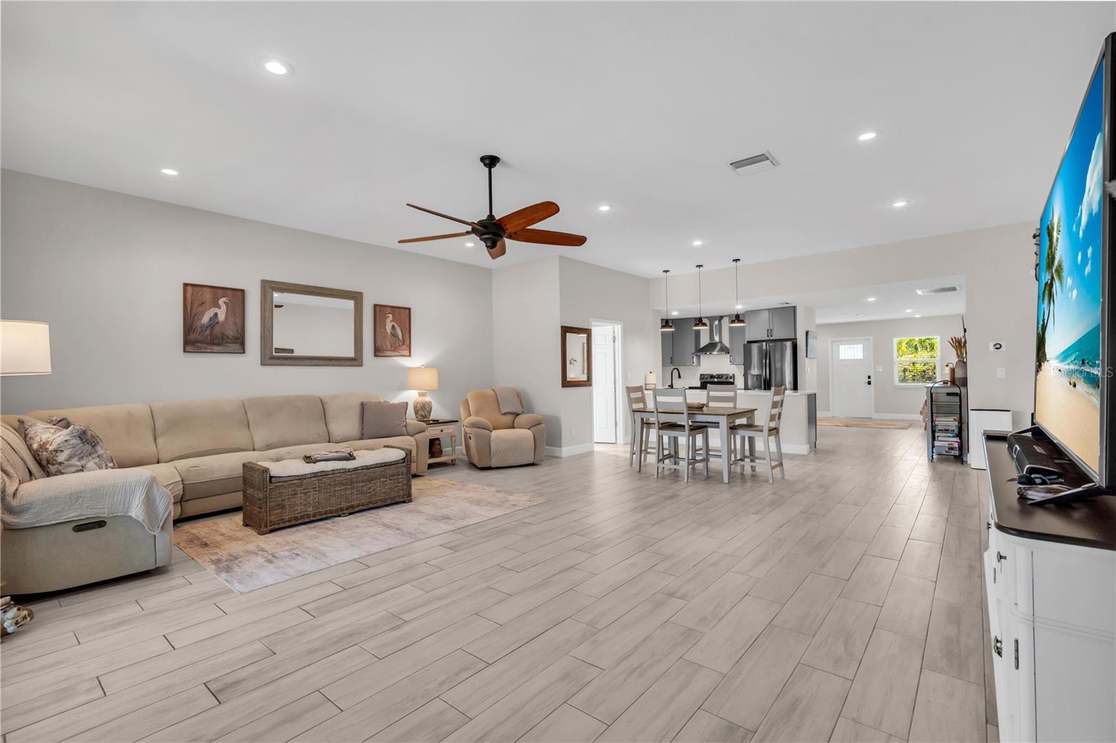 BAYSHORE GARDENS SEC 4 - Residential