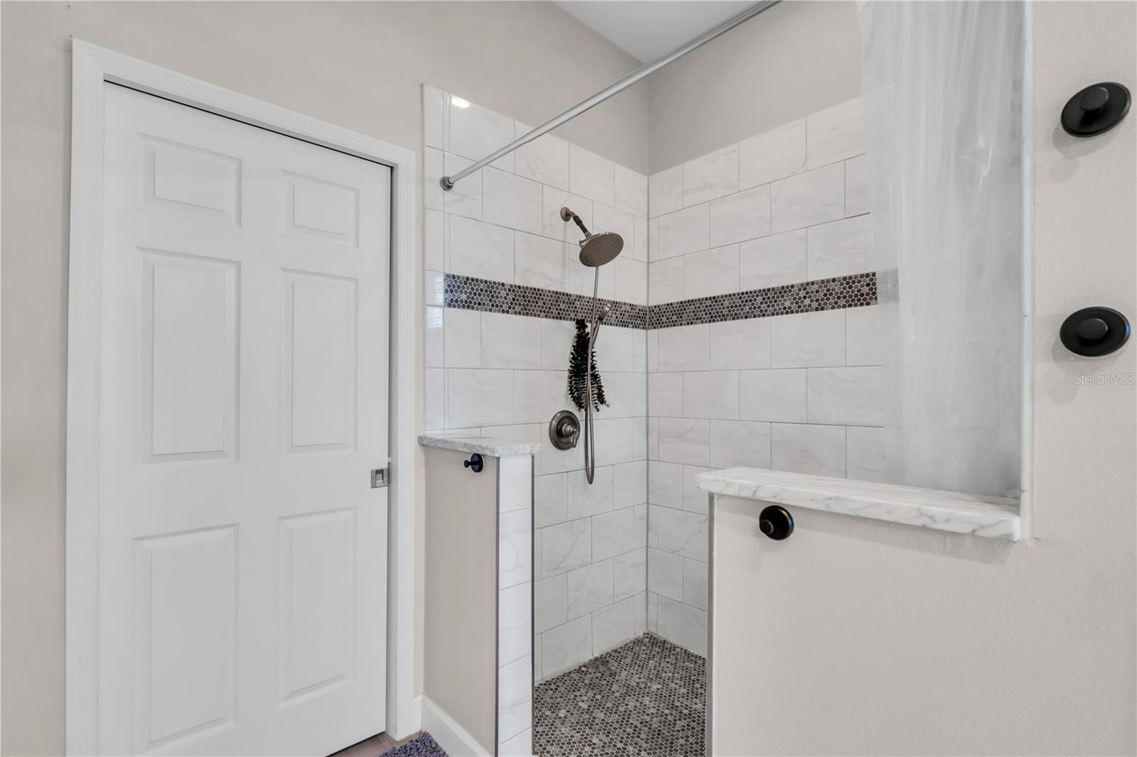 BAYSHORE GARDENS SEC 4 - Residential