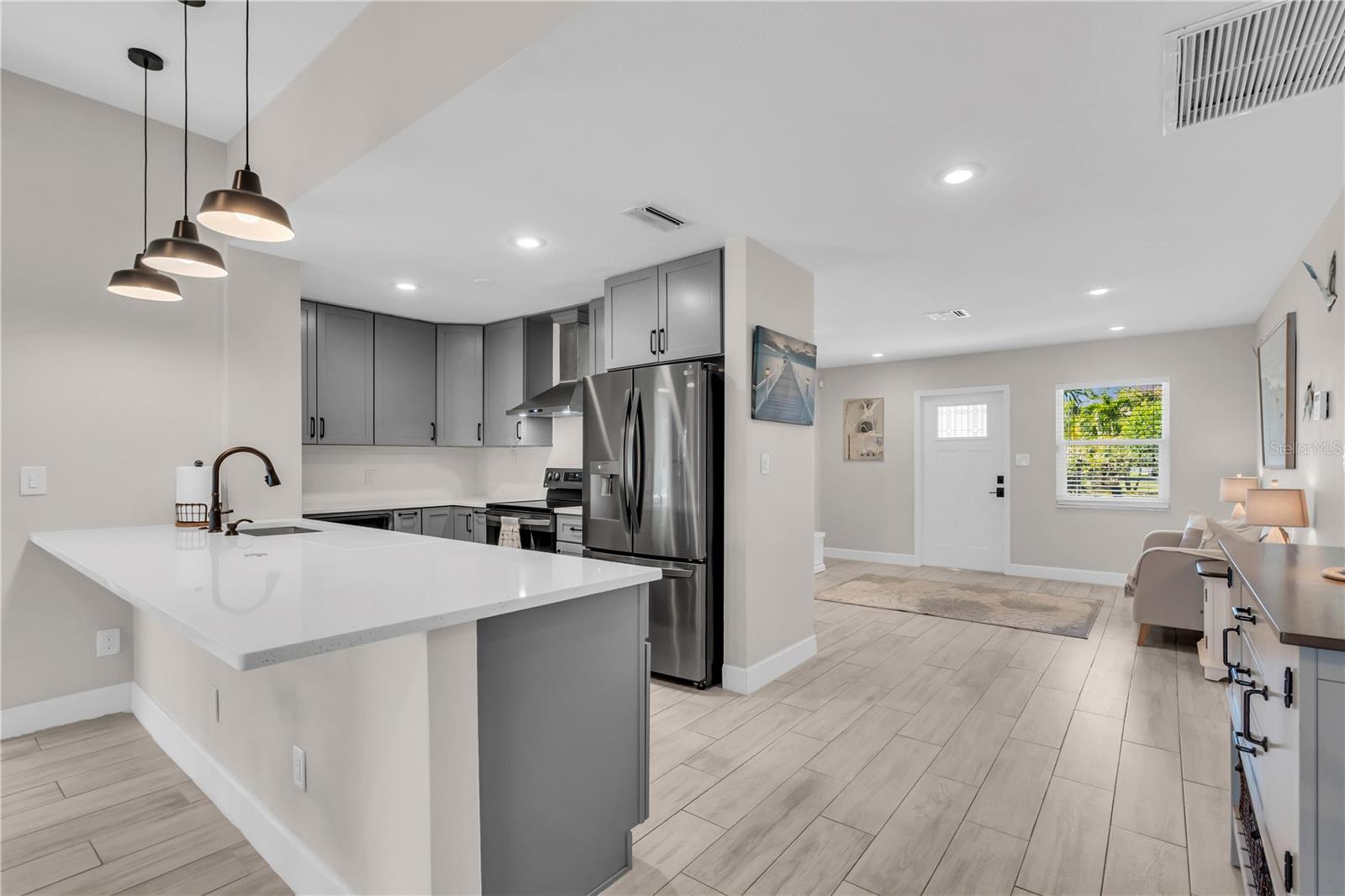 BAYSHORE GARDENS SEC 4 - Residential