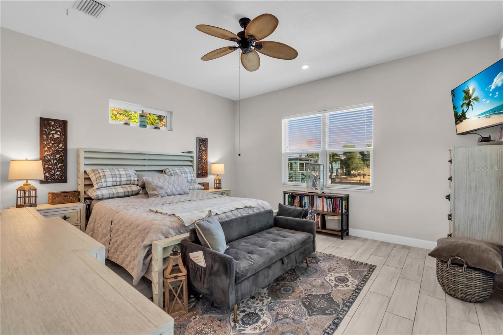 BAYSHORE GARDENS SEC 4 - Residential