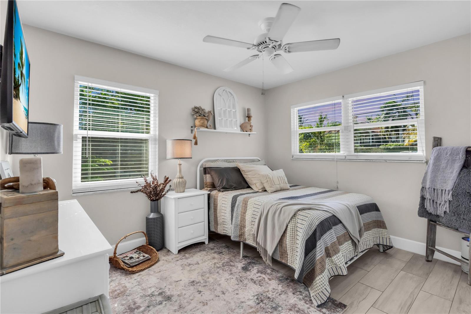 BAYSHORE GARDENS SEC 4 - Residential