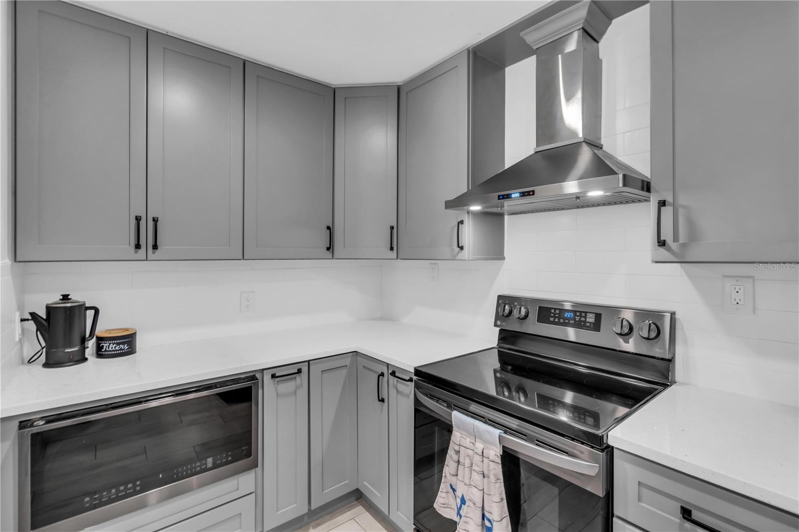 BAYSHORE GARDENS SEC 4 - Residential