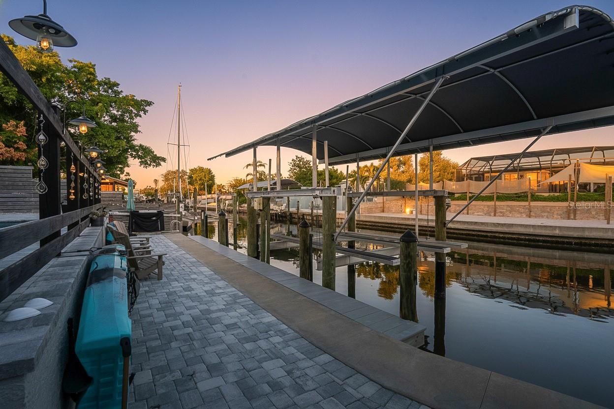 BAYSHORE GARDENS SEC 4 - Residential