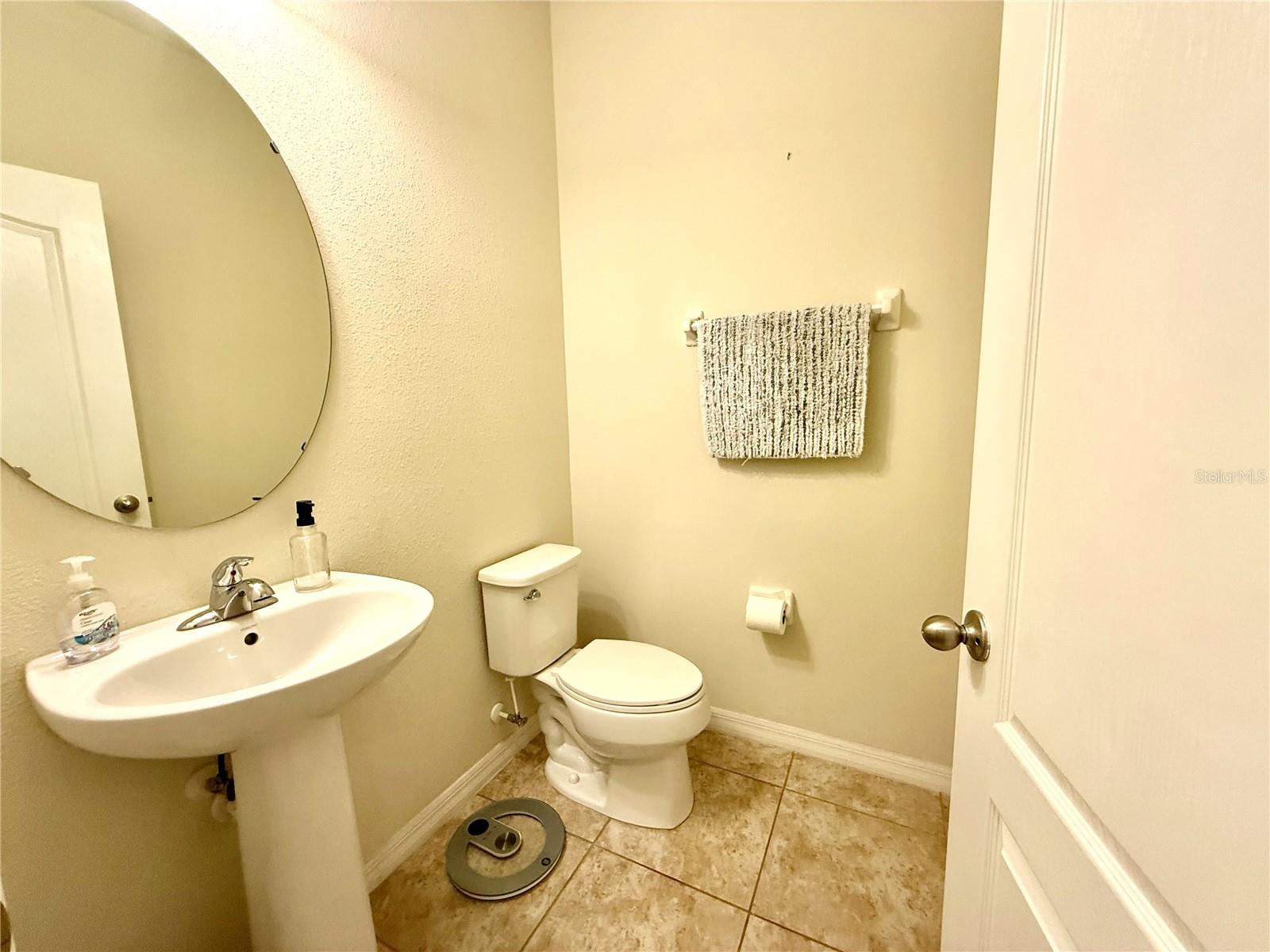 ALOMA TRAILS - Residential