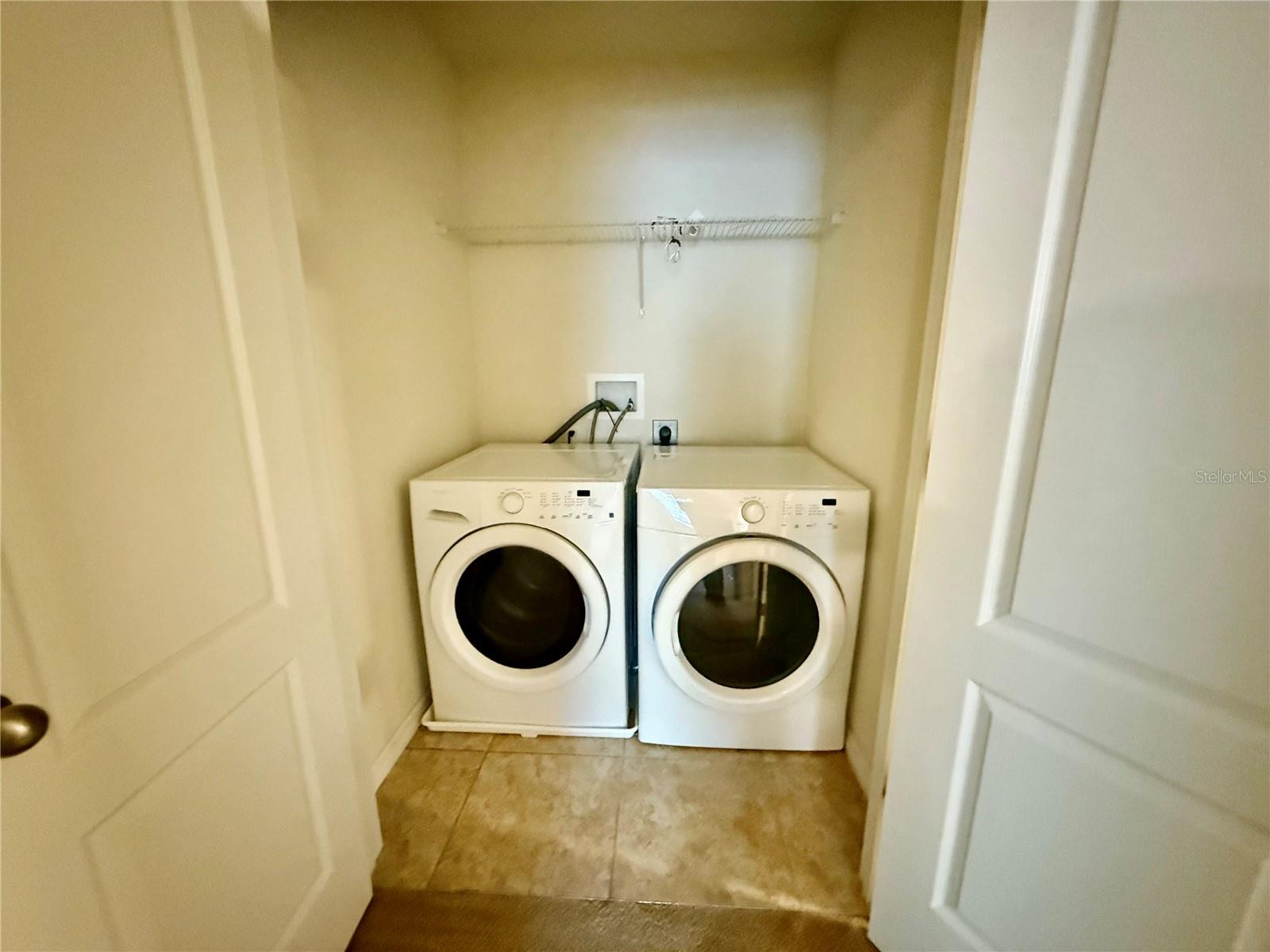 ALOMA TRAILS - Residential