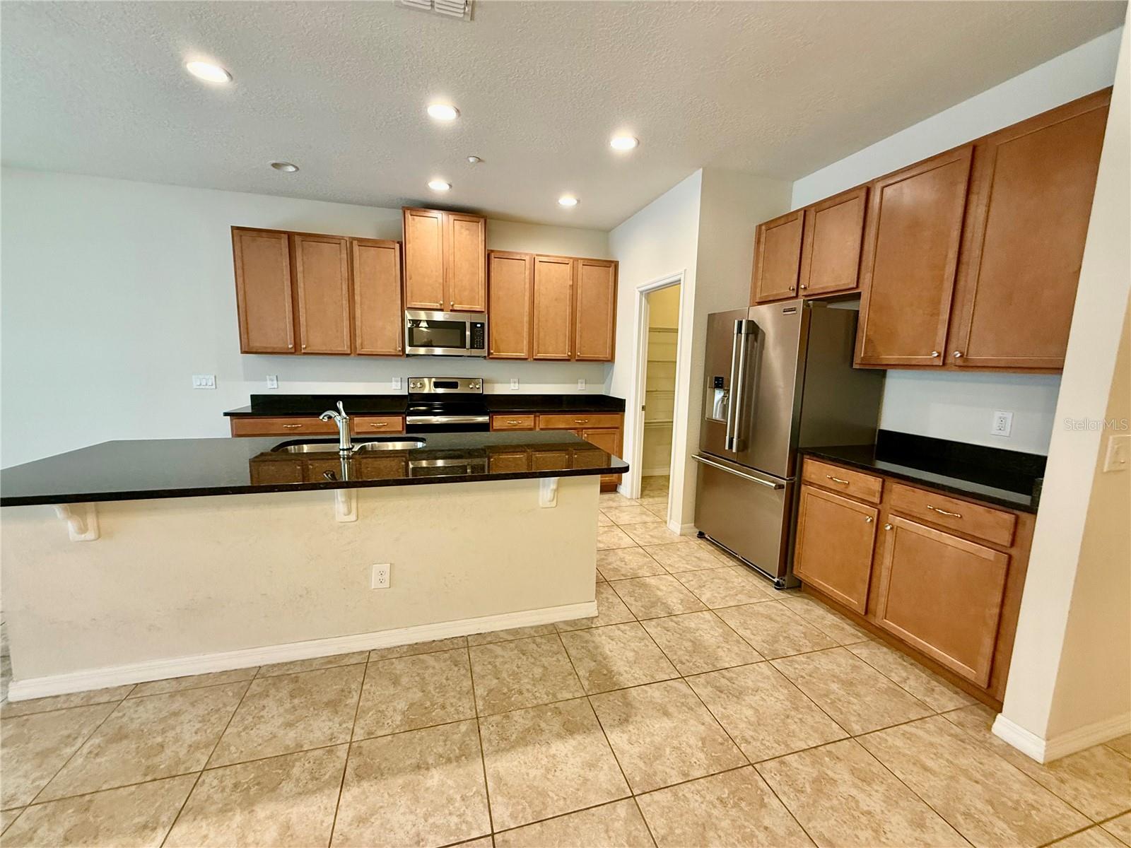 7522 ALOMA PINES COURT