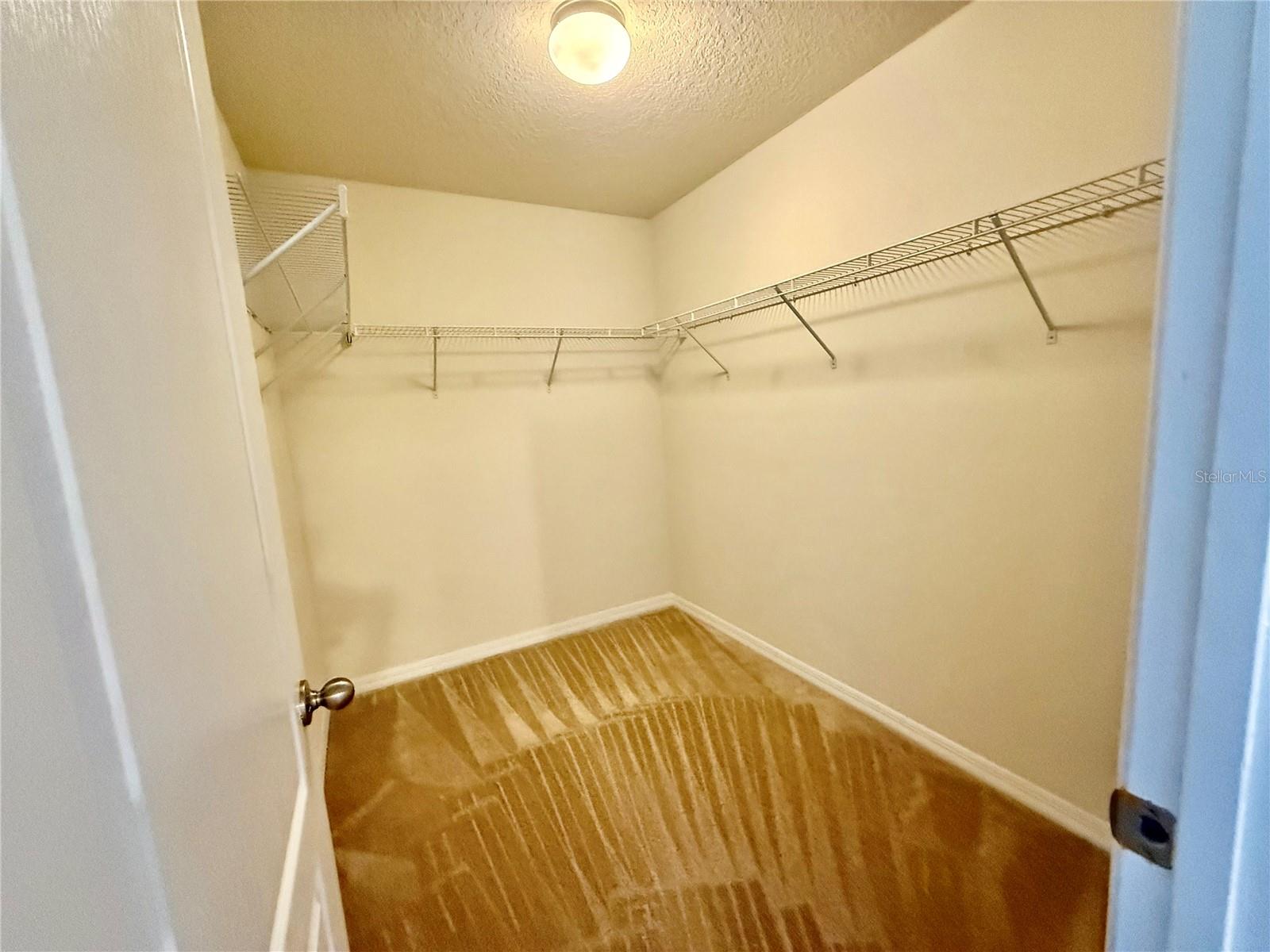 ALOMA TRAILS - Residential
