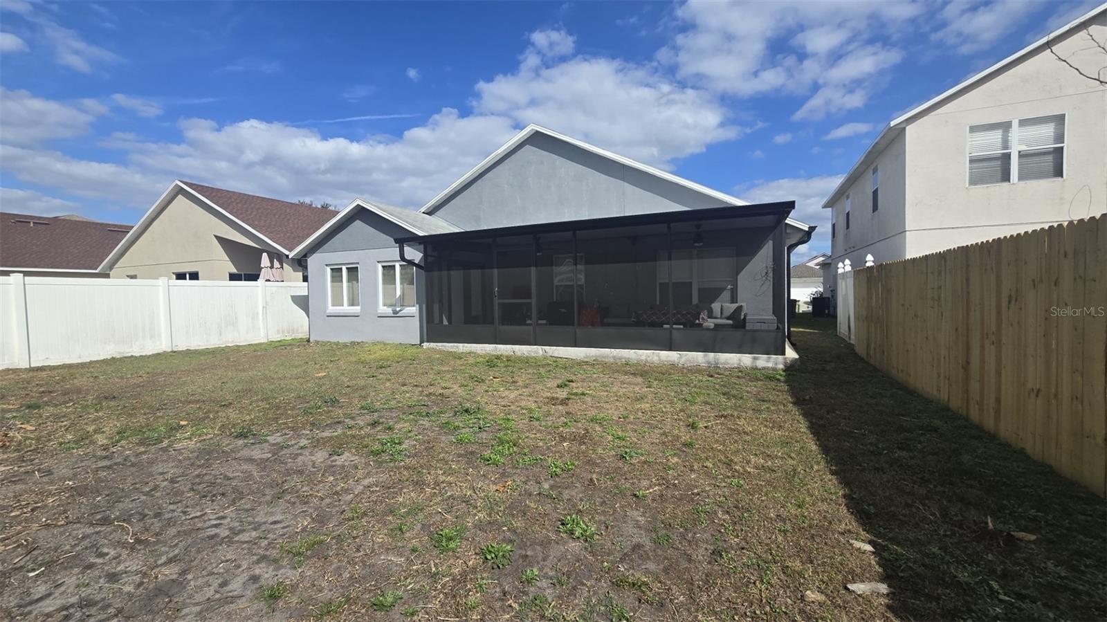 HERITAGE LAKES - Residential