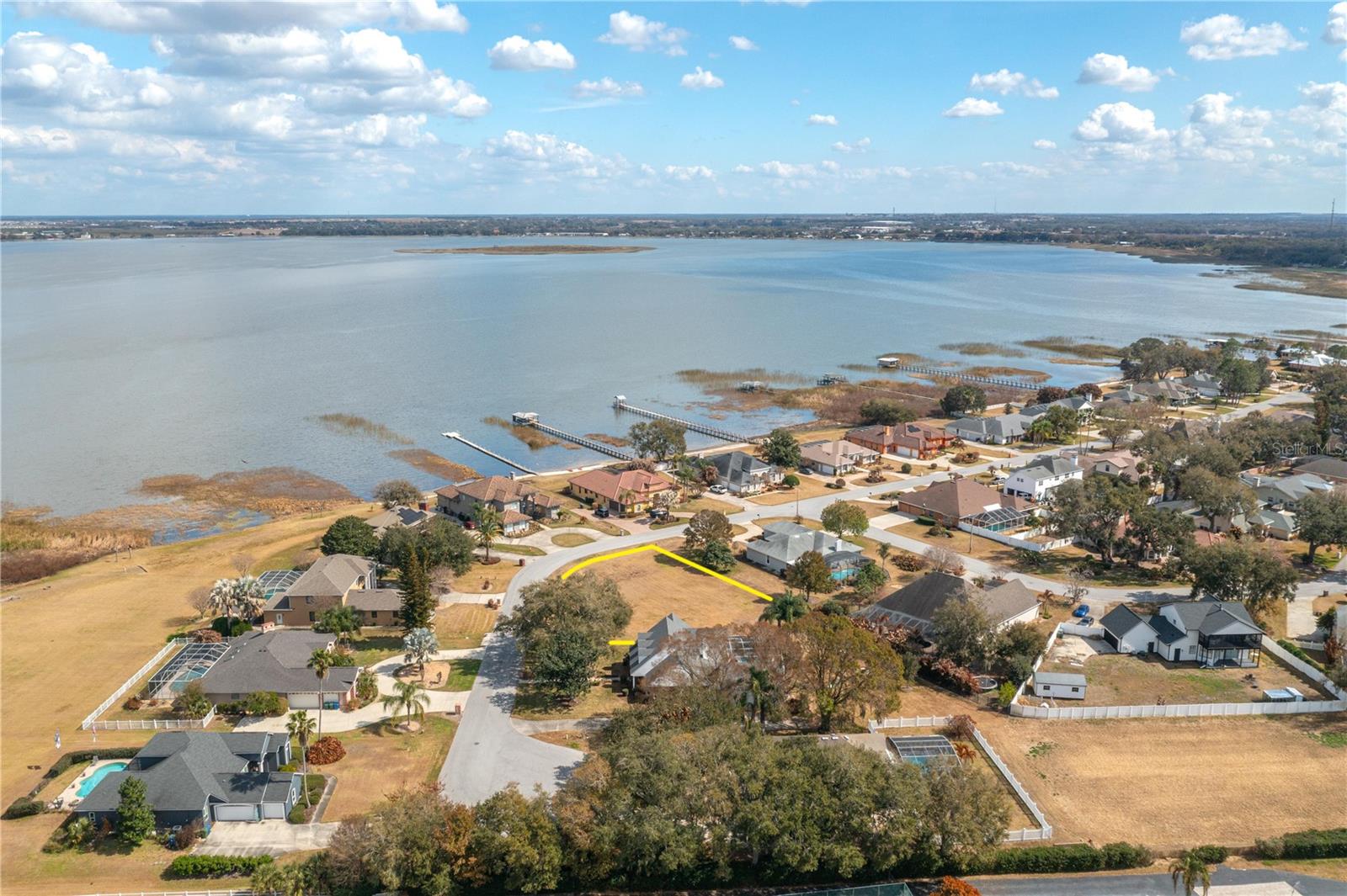 HAMILTON POINTE - Land