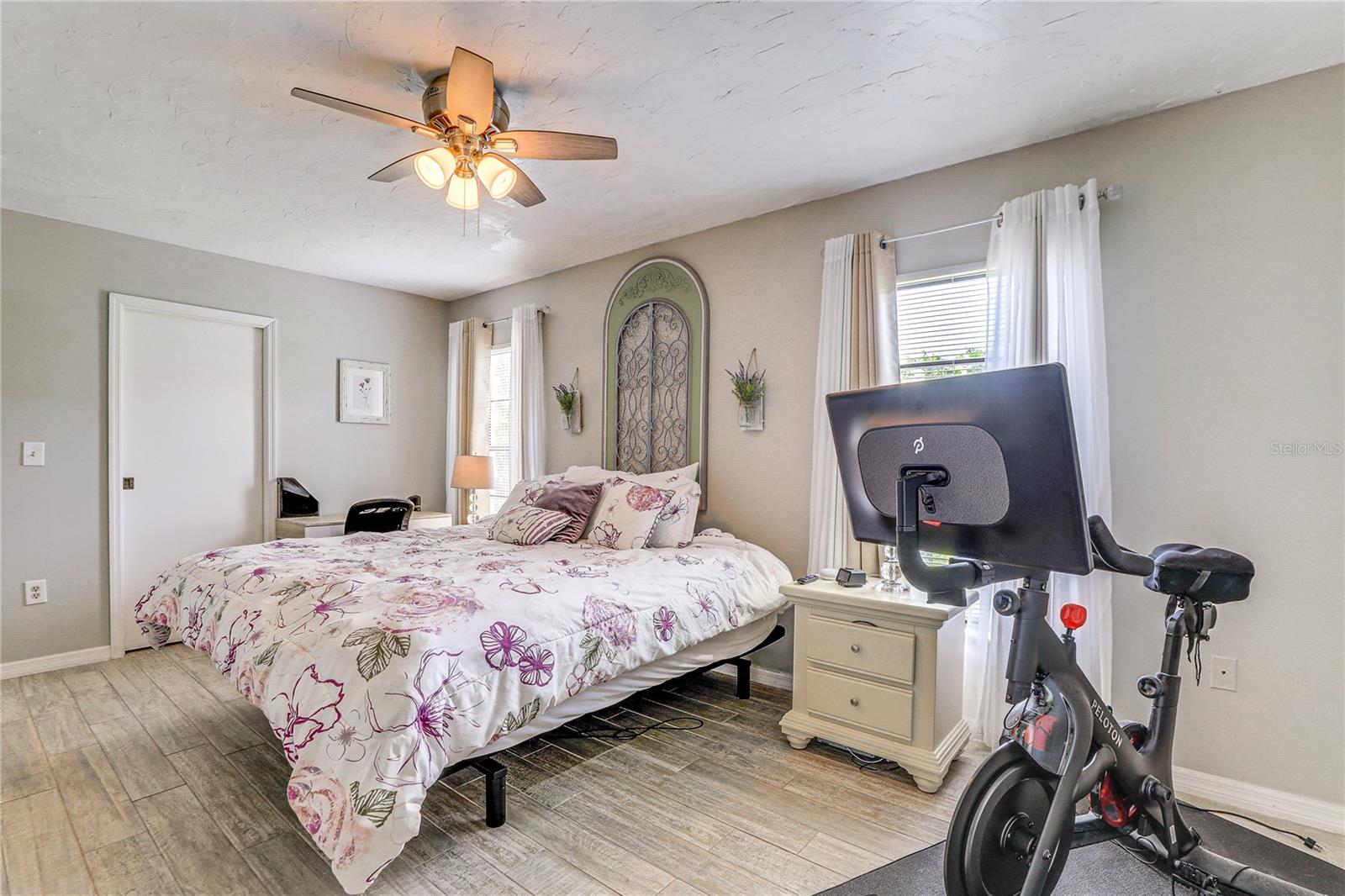 MANASOTA LAND & TIMBER CO - Residential